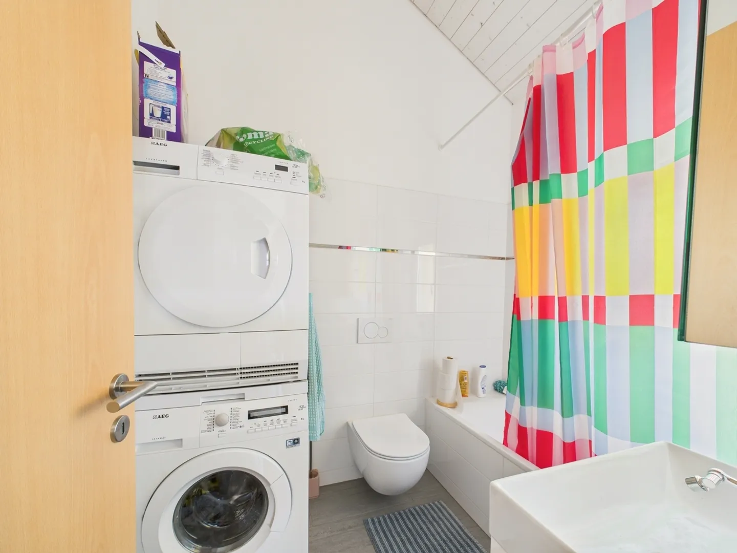 Renovated semi-detached house in the historic center of Sigirino Ideal also as a rental investment - Photo 12 of 13