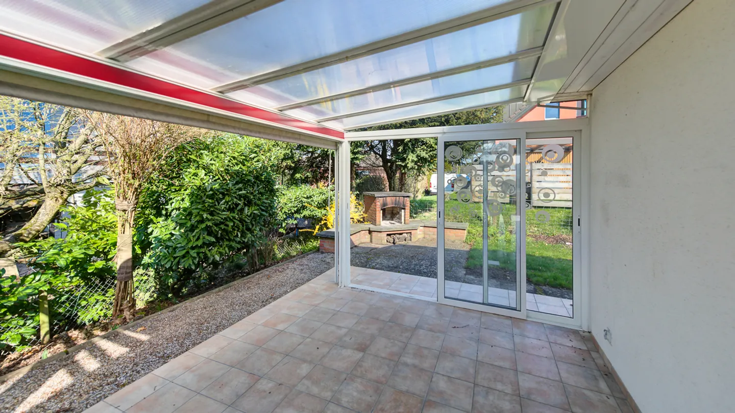 Charmantes Doppelhaus mit Aussicht - Foto 6 von 9