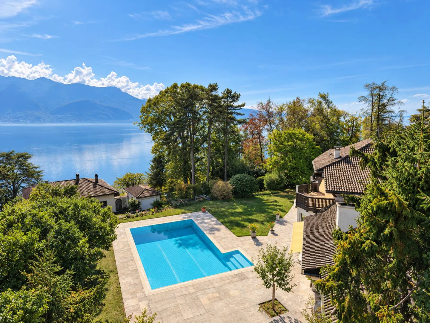 Villa Mediterranea con Vista Lago - Foto 1 di 12