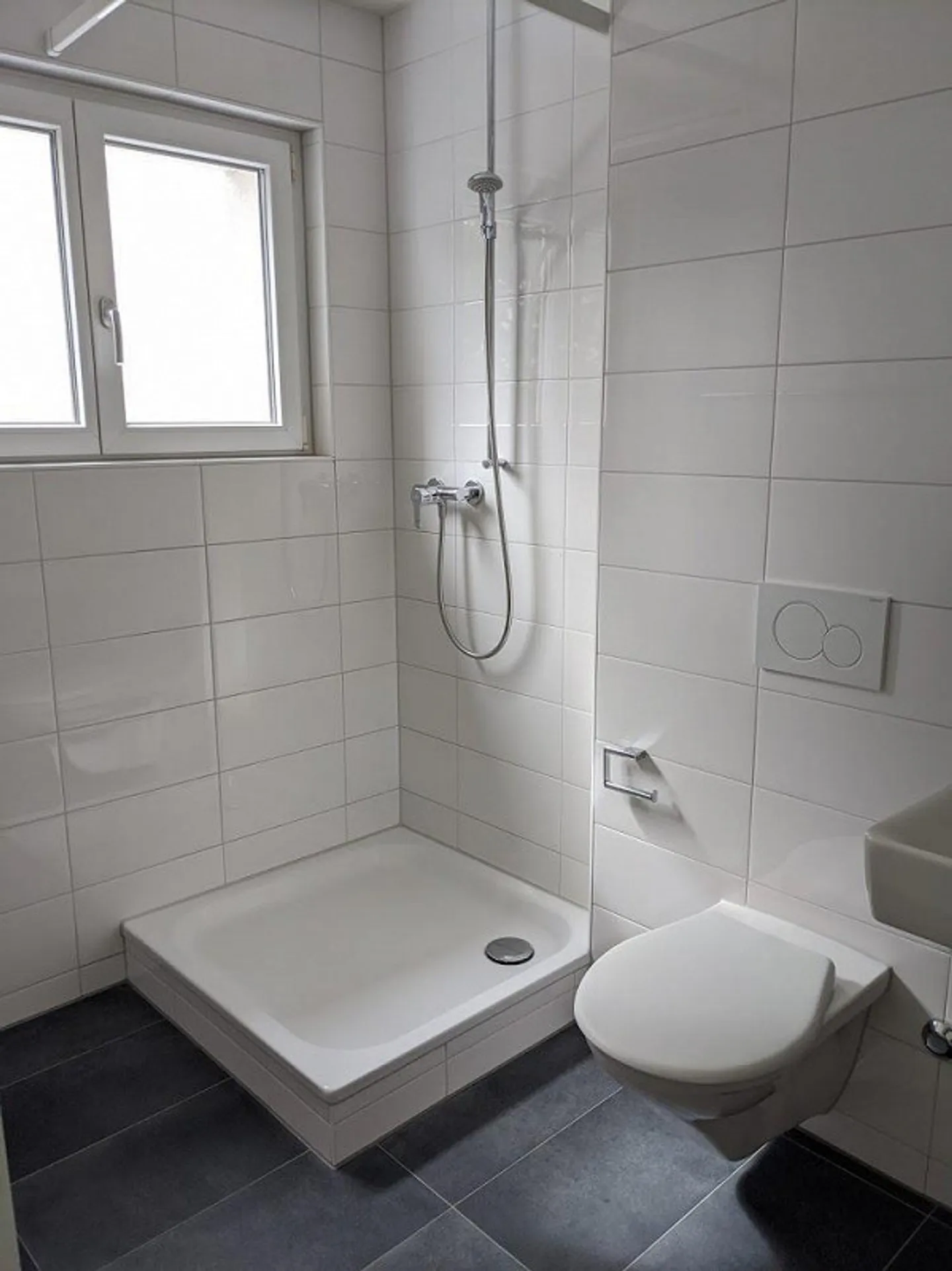 Modern, attractive 1-room apartment with balcony + elevator near Kannenfeldpark - Photo 6 of 9