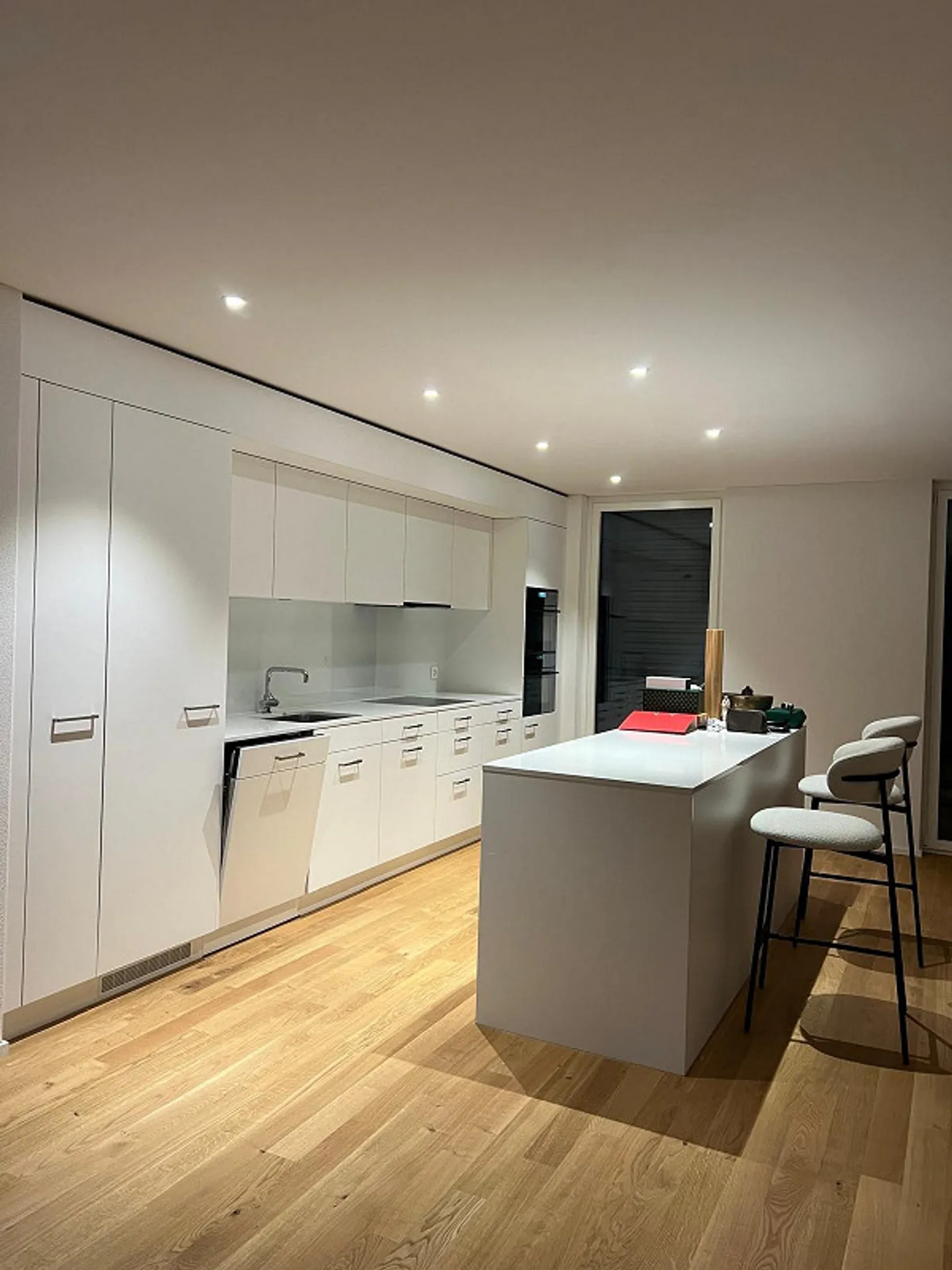 Moderne 3½-Zimmer-Wohnung mit grosszügigem Wohnbereich - Foto 4 di 19