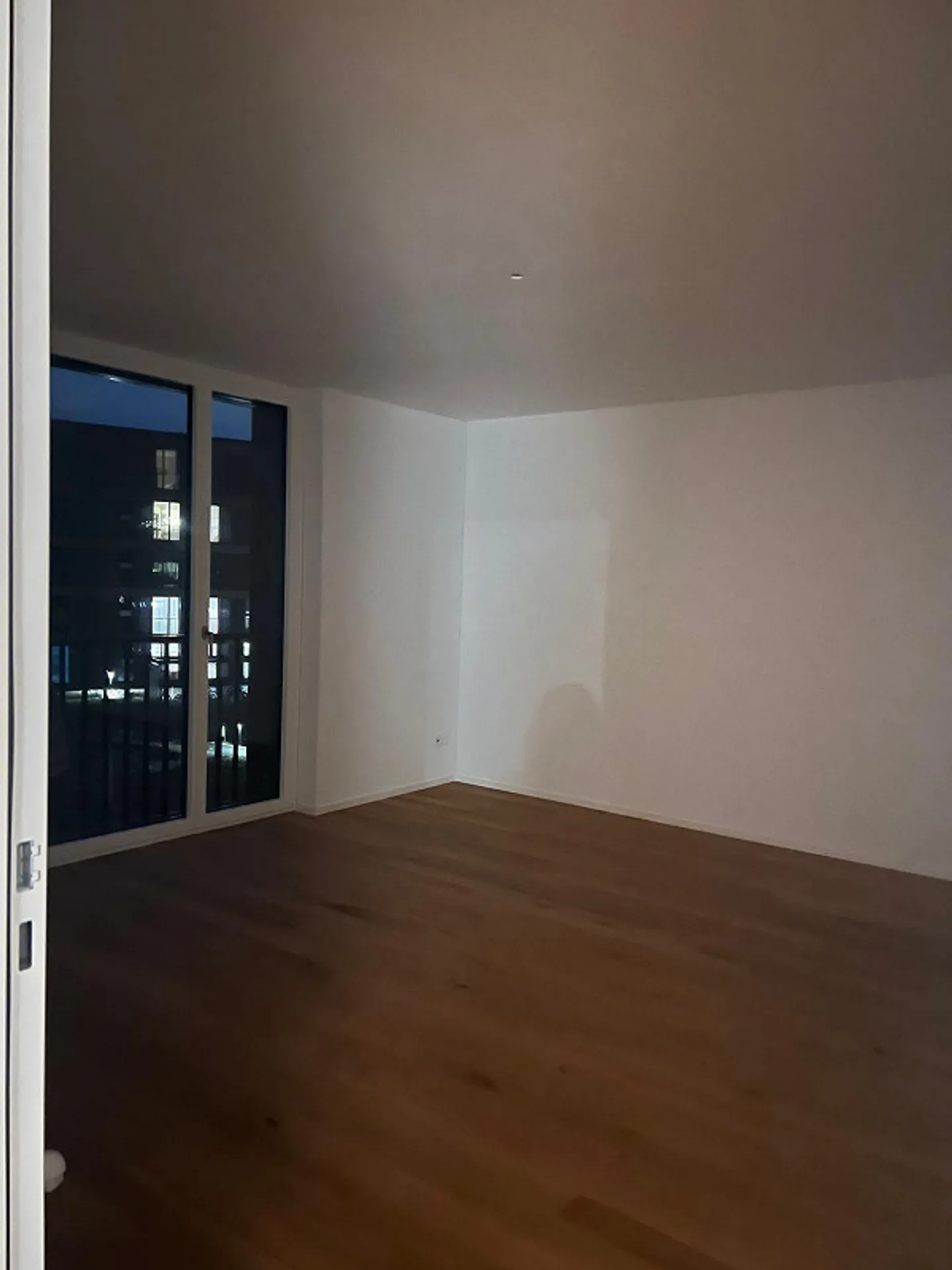 Moderne 3½-Zimmer-Wohnung mit grosszügigem Wohnbereich - Foto 7 di 19