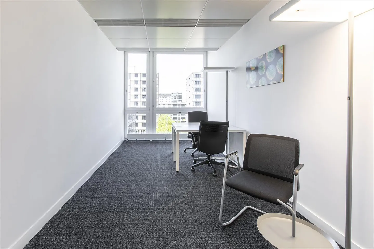 Private office for three people in Regus Baarerstrasse - Photo 3 of 7