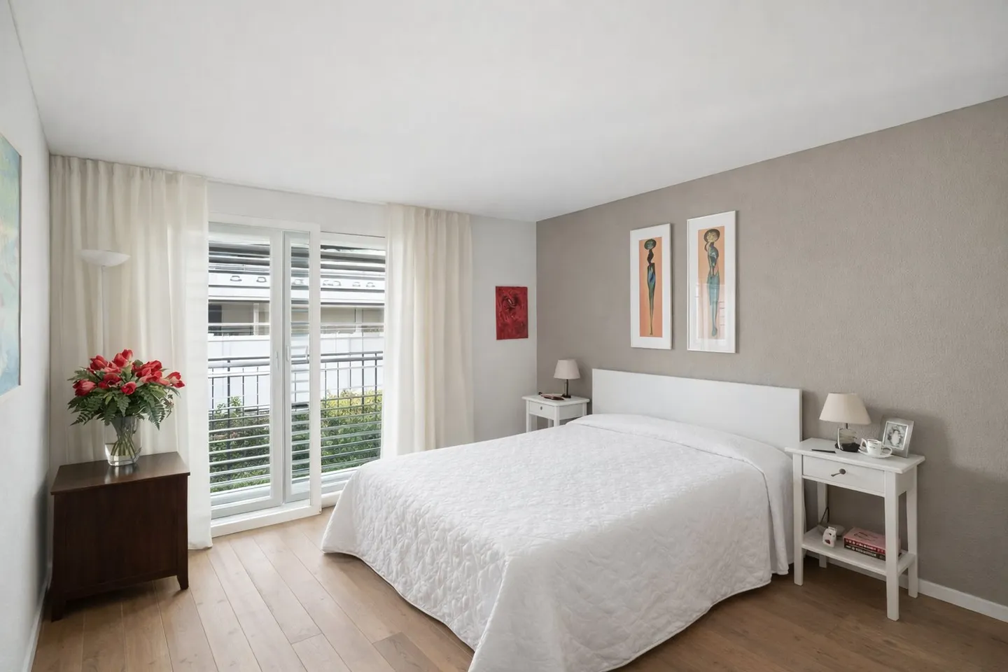 Modern Apartment in Quiet Zurich - Photo 3 of 10