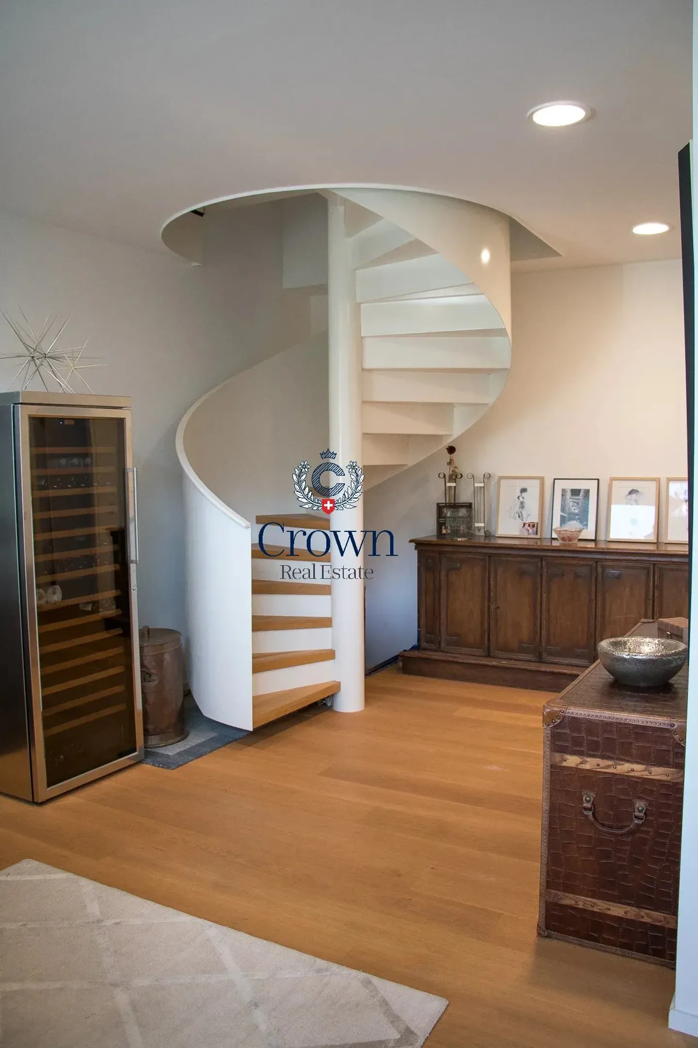 The space of a duplex, downtown Geneva 10 minutes away, everything within reach - Photo 5 of 43