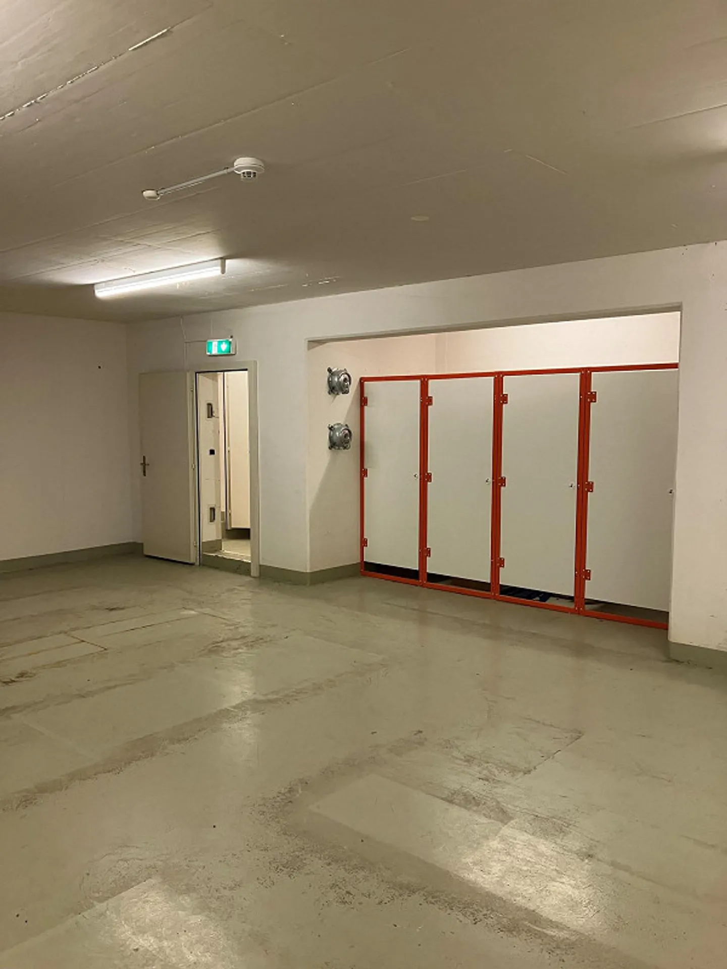 Grosszügiger Lagerraum zu vermieten - Foto 5 von 7