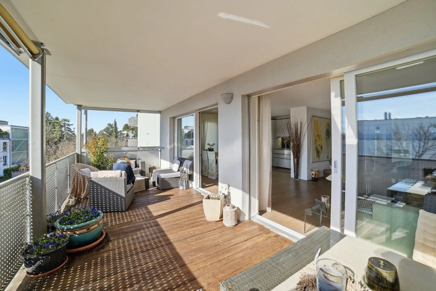 Modern Apartment in Quiet Zurich - Photo 9 of 10