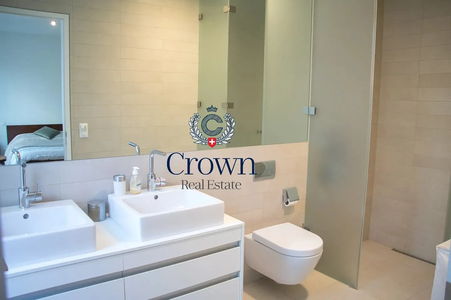 The space of a duplex, downtown Geneva 10 minutes away, everything within reach - Photo 29 of 43