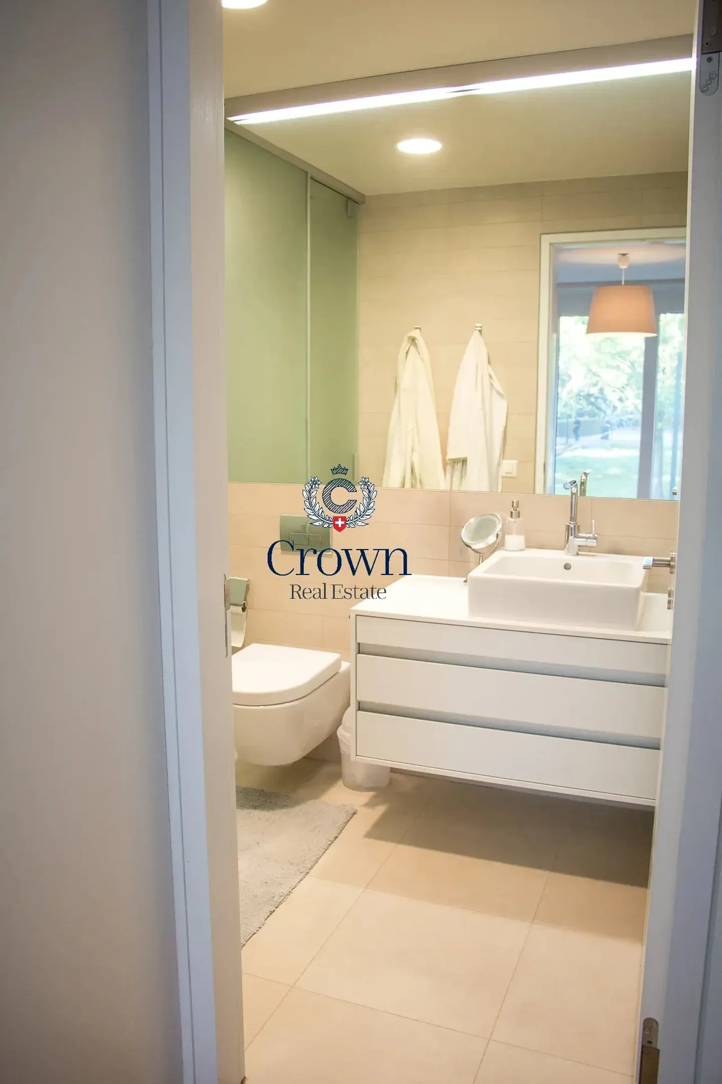 The space of a duplex, downtown Geneva 10 minutes away, everything within reach - Photo 38 of 43