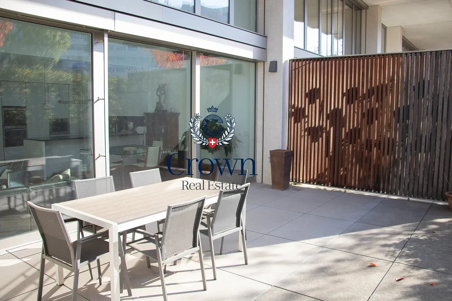 The space of a duplex, downtown Geneva 10 minutes away, everything within reach - Photo 41 of 43
