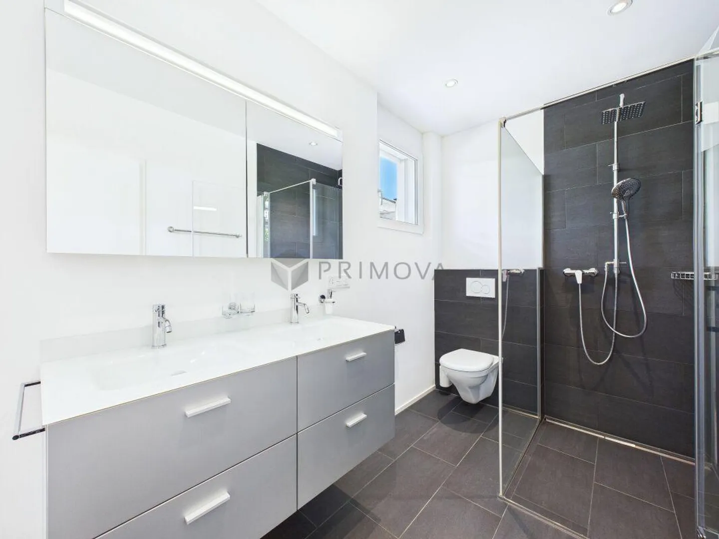 Lumière, Air et Vue - Appartement moderne de 4,5 pièces au 1er étage - Photo 9 sur 10