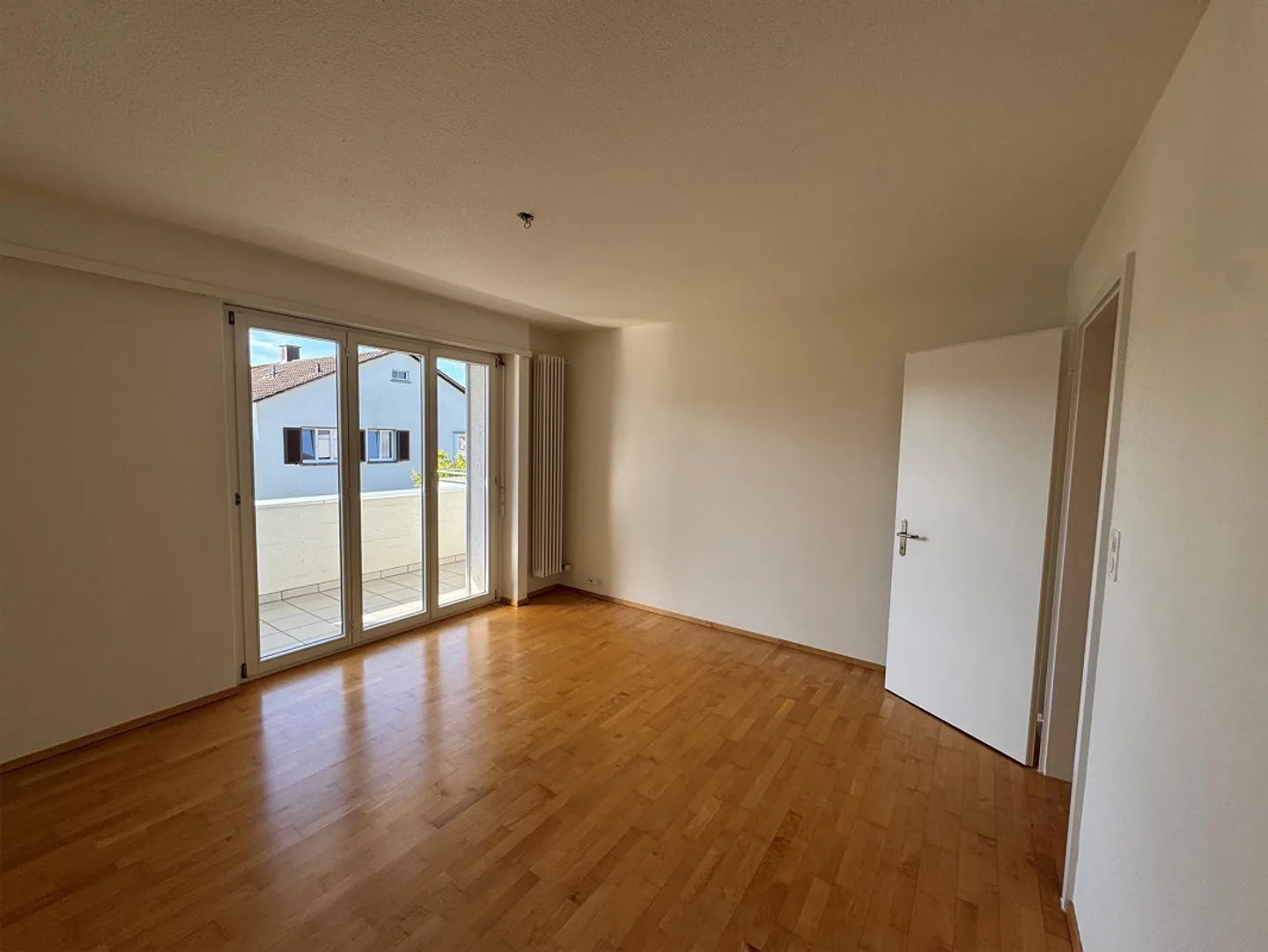 3-room apartment in the heart of Küsnacht, near the lake and train station - Photo 6 of 12