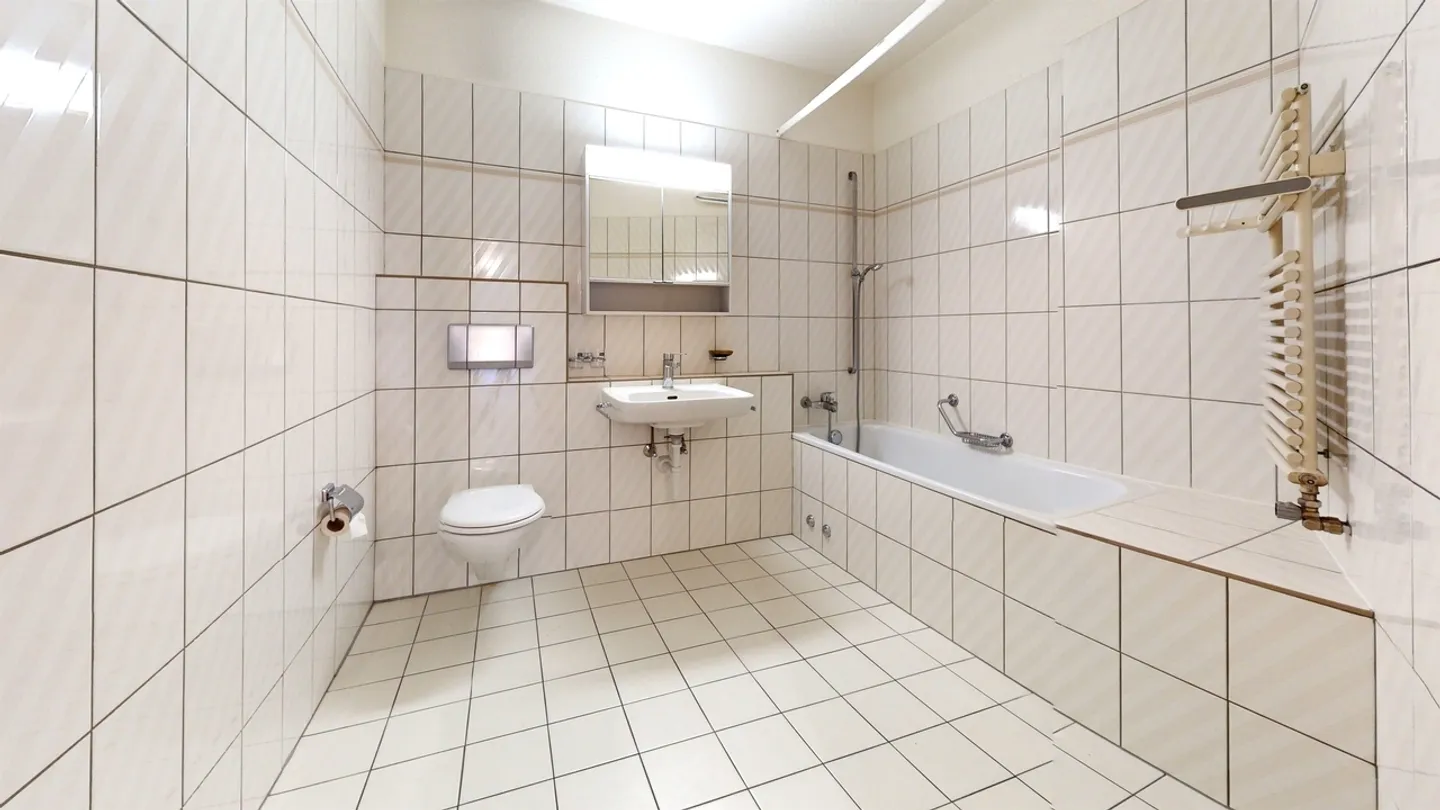 Quartiere tranquillo e verdeggiante - Foto 3 di 4