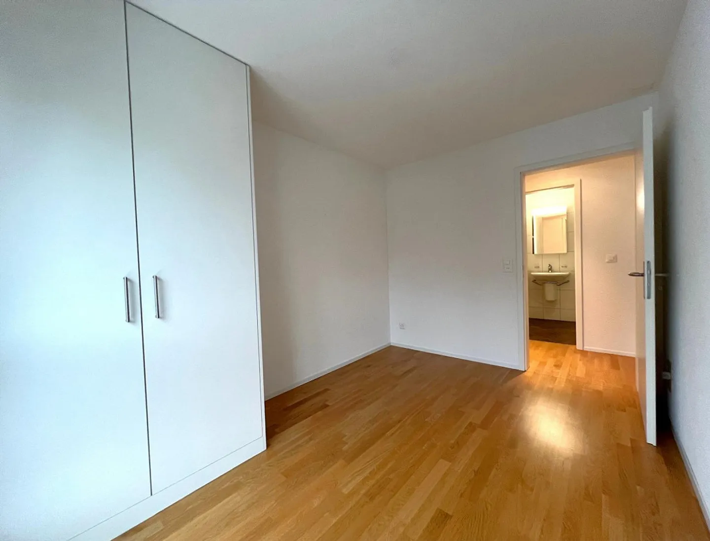 3.5 room apartment in a small multi-family house, quiet and centrally located - Photo 8 of 15