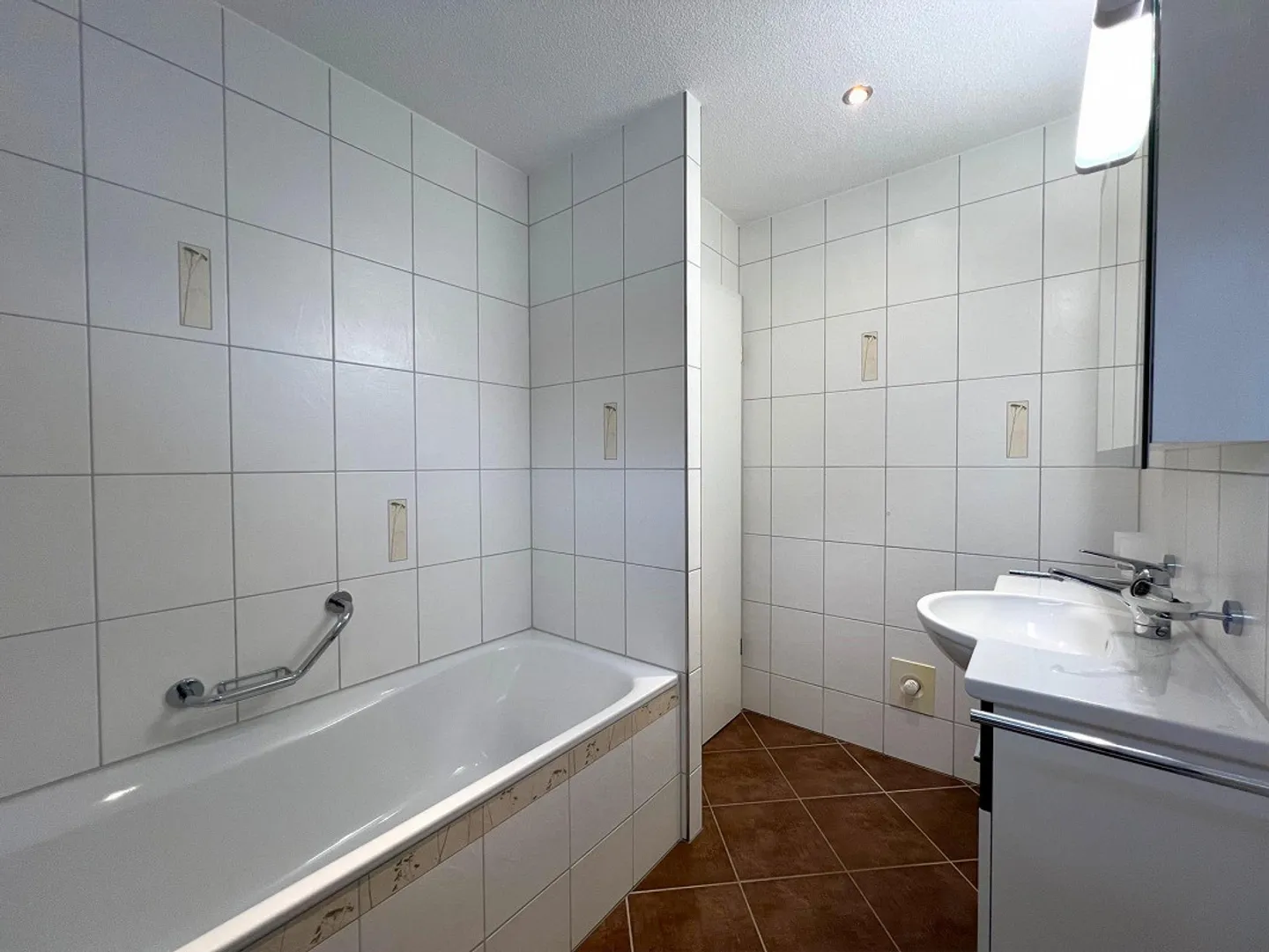 3.5 room apartment in a small multi-family house, quiet and centrally located - Photo 11 of 15