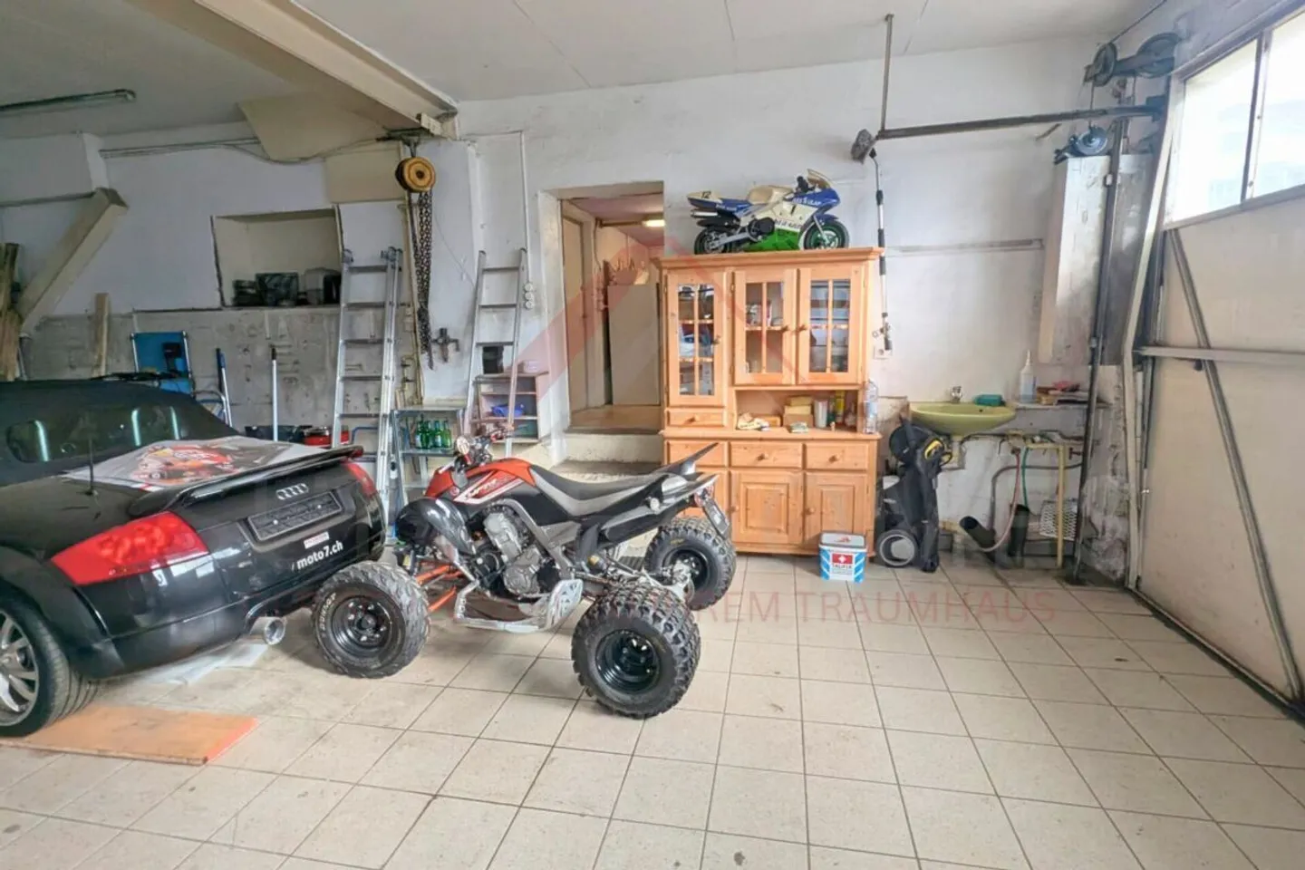 Casa plurifamiliare a Grossdietwil - grande potenziale di sviluppo nella zona centrale - Foto 7 di 9