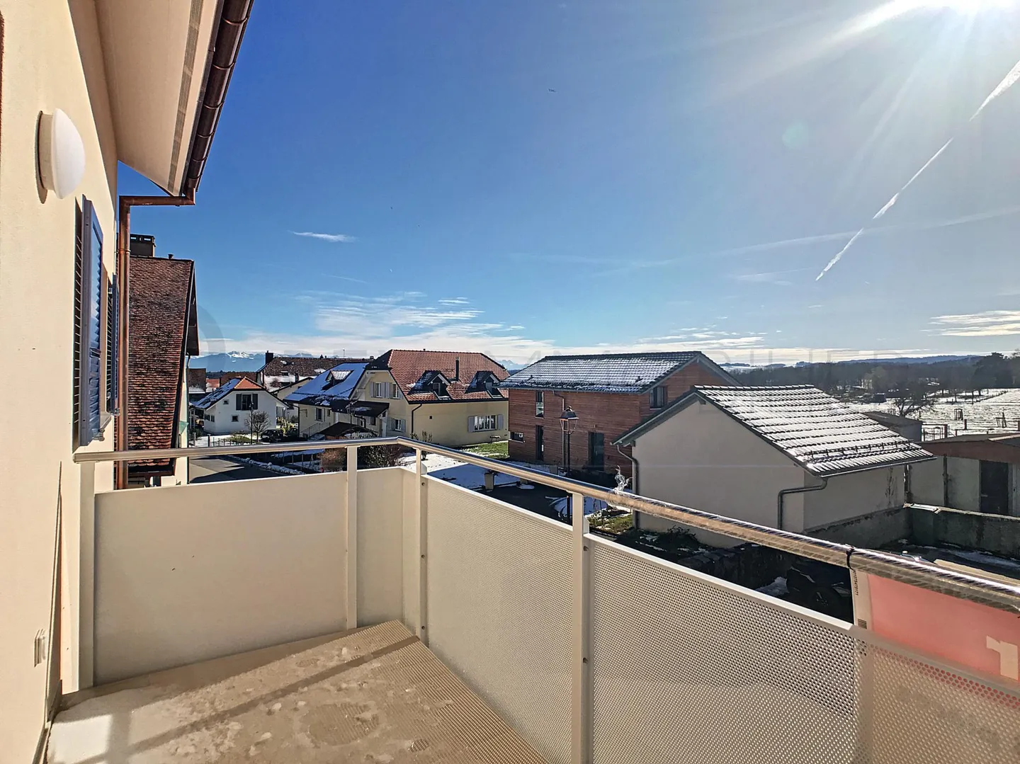 Appartement avec balcon - Photo 1 sur 9