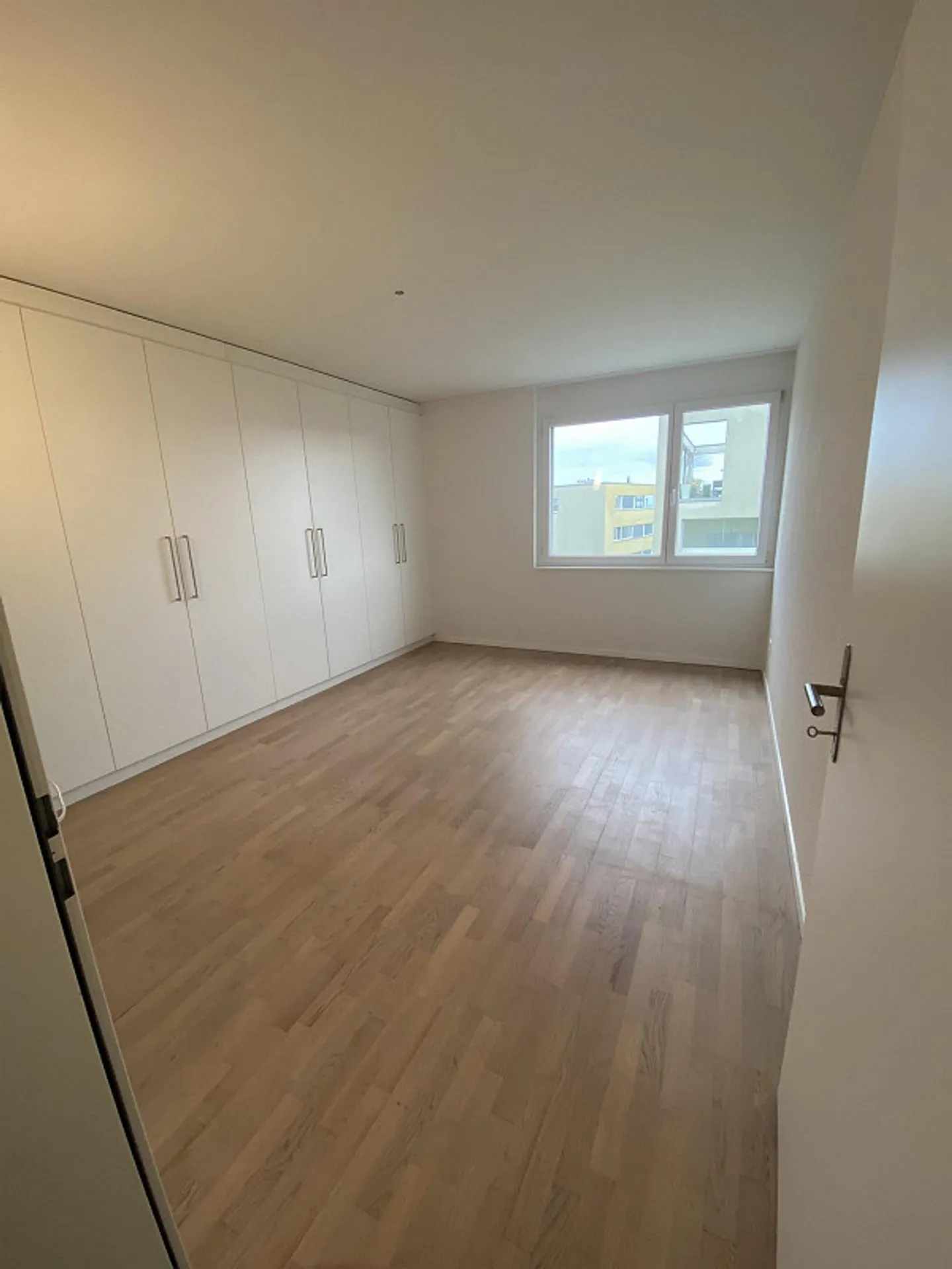 Exclusive 4.5 Room Apartment - Photo 5 of 12