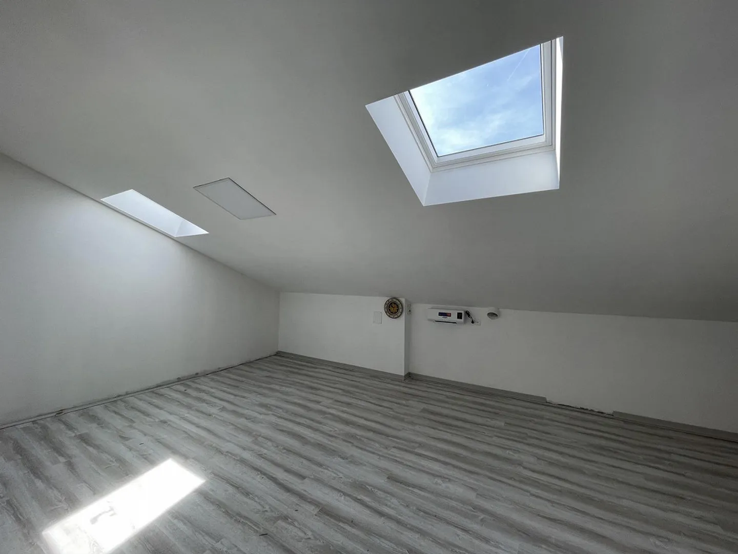 Maison intéressante, rénovée avec un rendement de 5% - Photo 2 sur 5