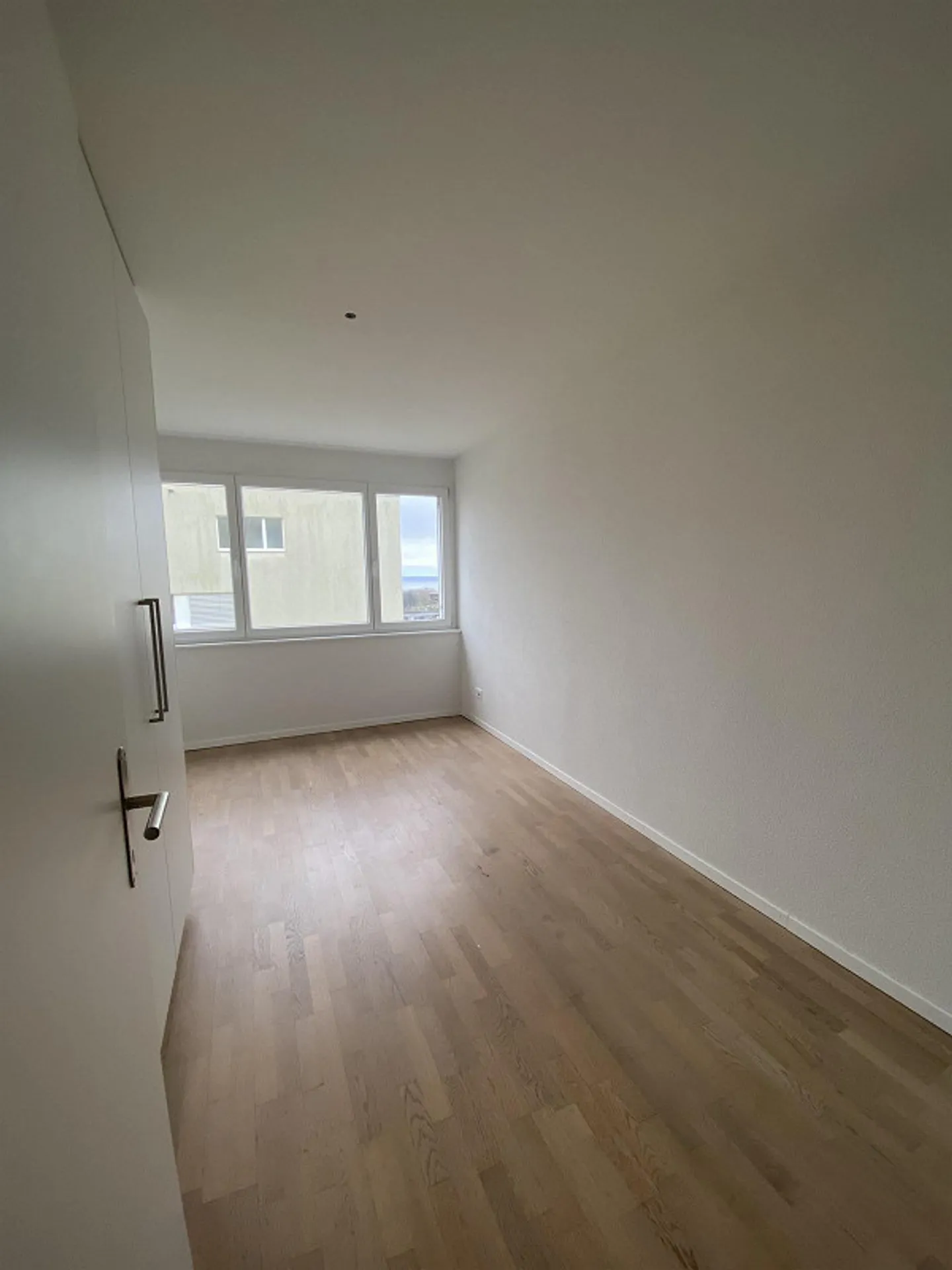 Exclusive 4.5 Room Apartment - Photo 9 of 12