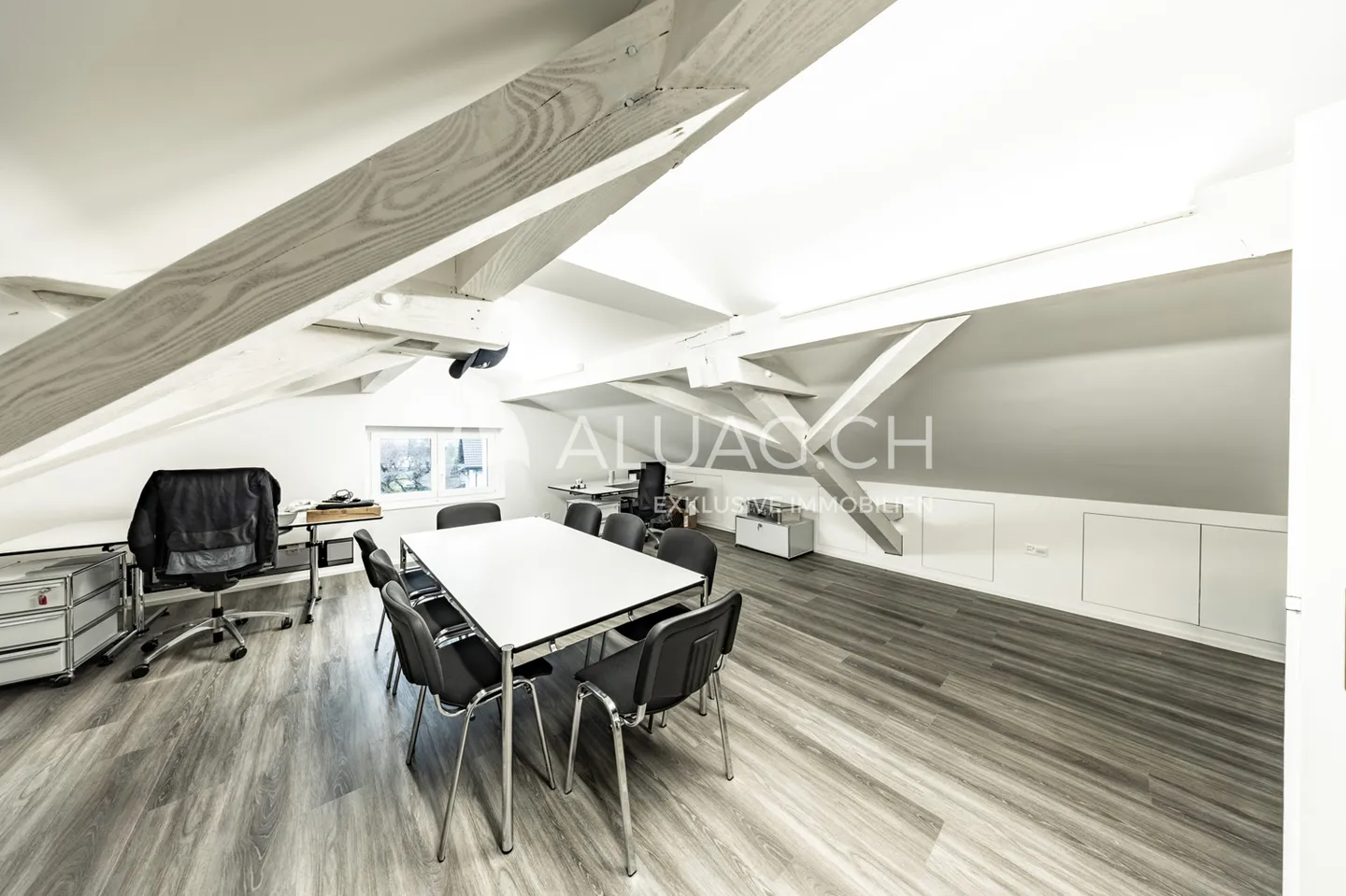 CENTRAL, RÉNOVÉ, COMMERCIAL - Photo 11 sur 11