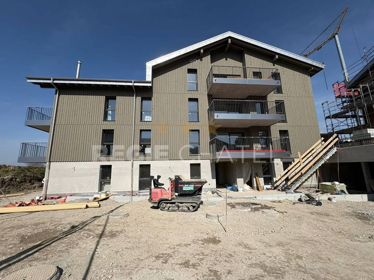 Appartement moderne avec terrasse - Photo 2 sur 2