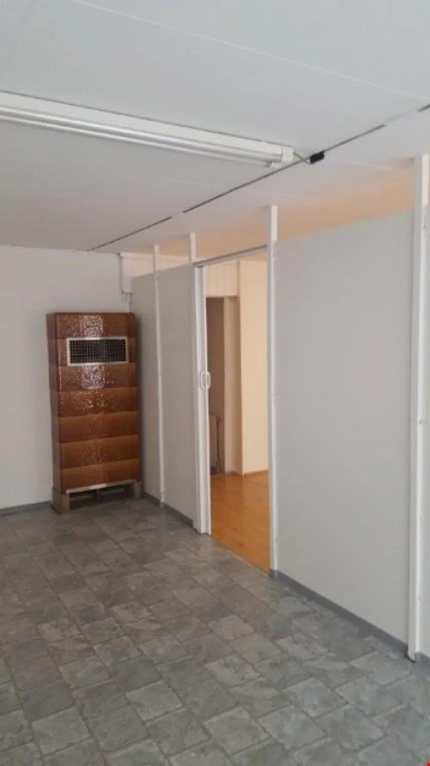 Retail Space / Studio for Rent - Photo 6 of 10