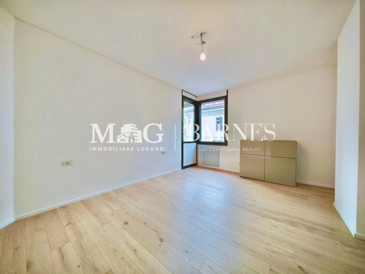 Lugano, Cassarate Apartment - RENOVATED - well laid out in a flat area, 3.5 rooms - Photo 7 of 10