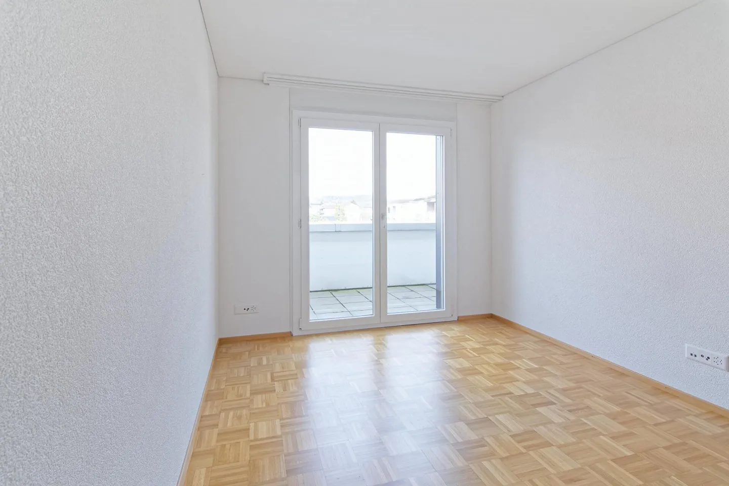 Spacious penthouse apartment with panoramic views, winter garden, and hobby room - Photo 19 of 56