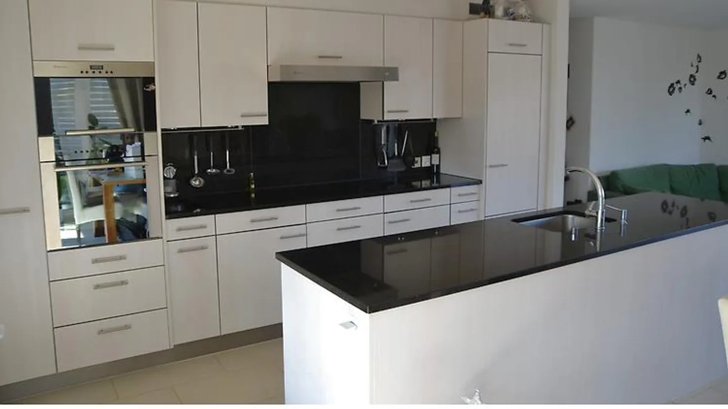 4½ ROOM APARTMENT IN HORGEN (ZH), FURNISHED - Photo 2 of 12