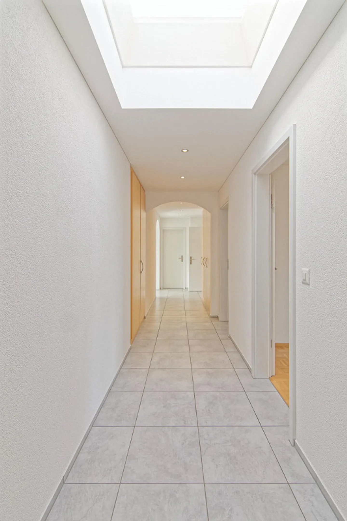 Spacious penthouse apartment with panoramic views, winter garden, and hobby room - Photo 26 of 56