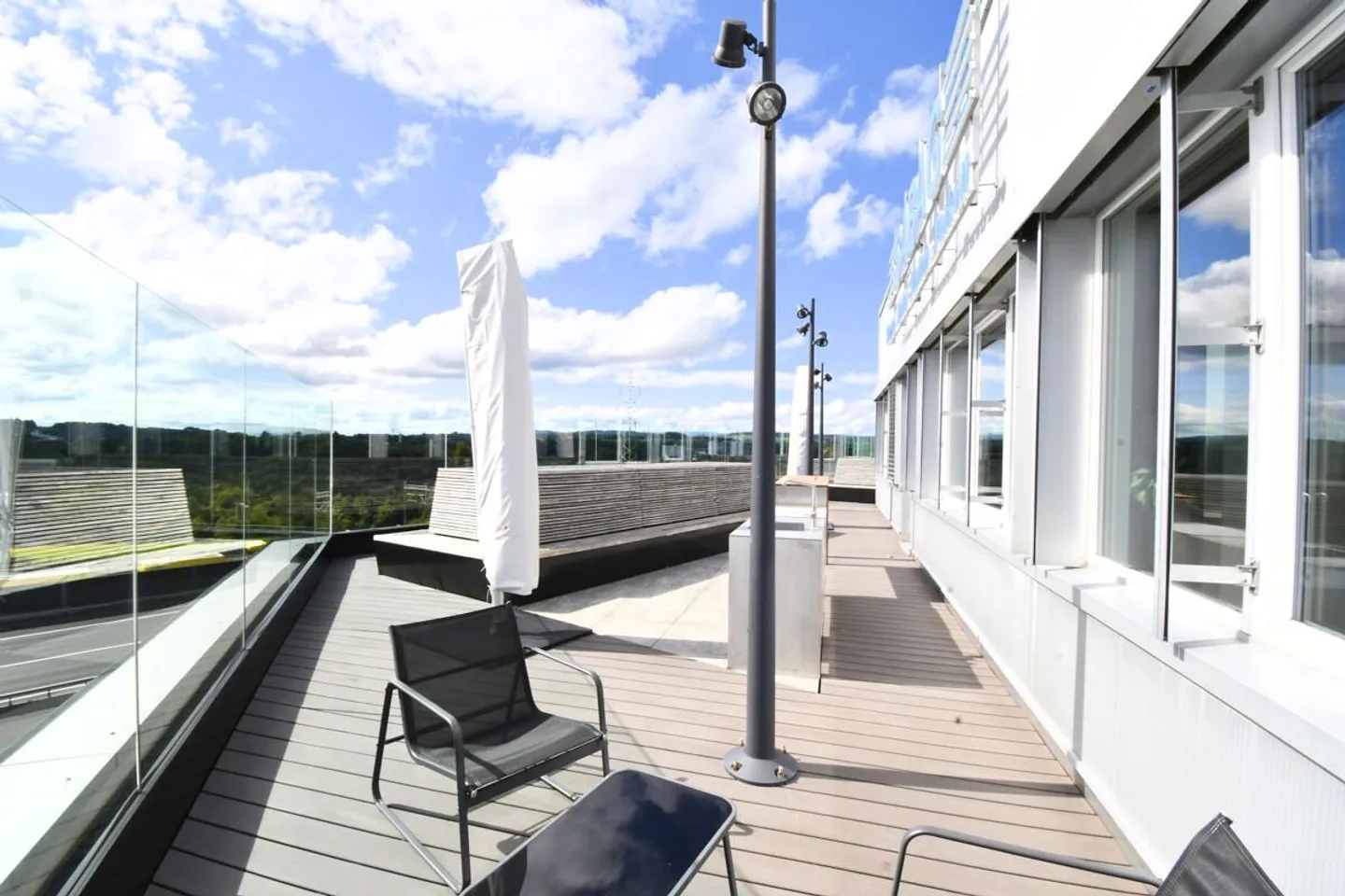 Licht. Raum. Möglichkeiten. Ihre Ausstellungsfläche in Ittigen! - Foto 12 von 13