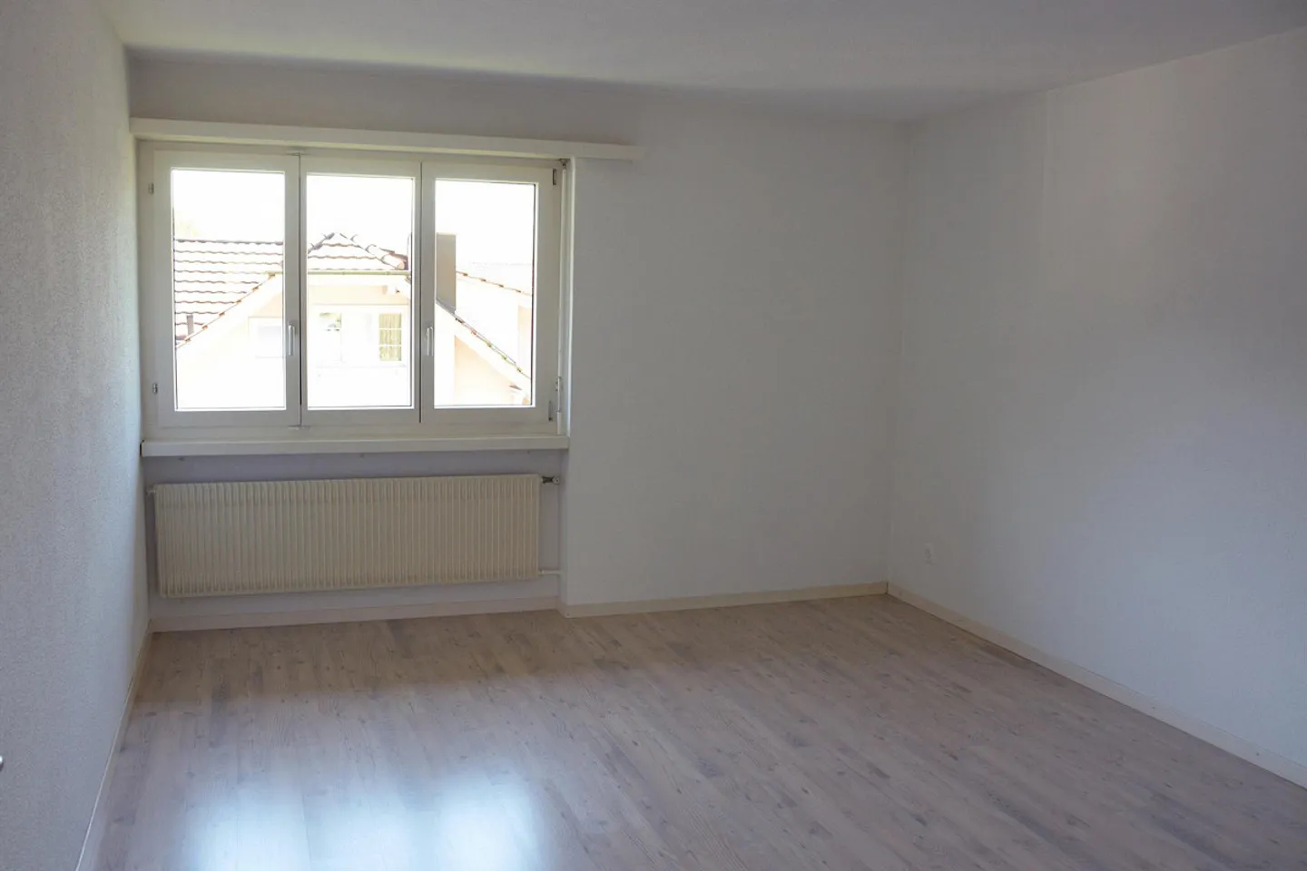 Appartement lumineux et calme de 4 1/2 pièces au 3ème étage - Photo 4 sur 9