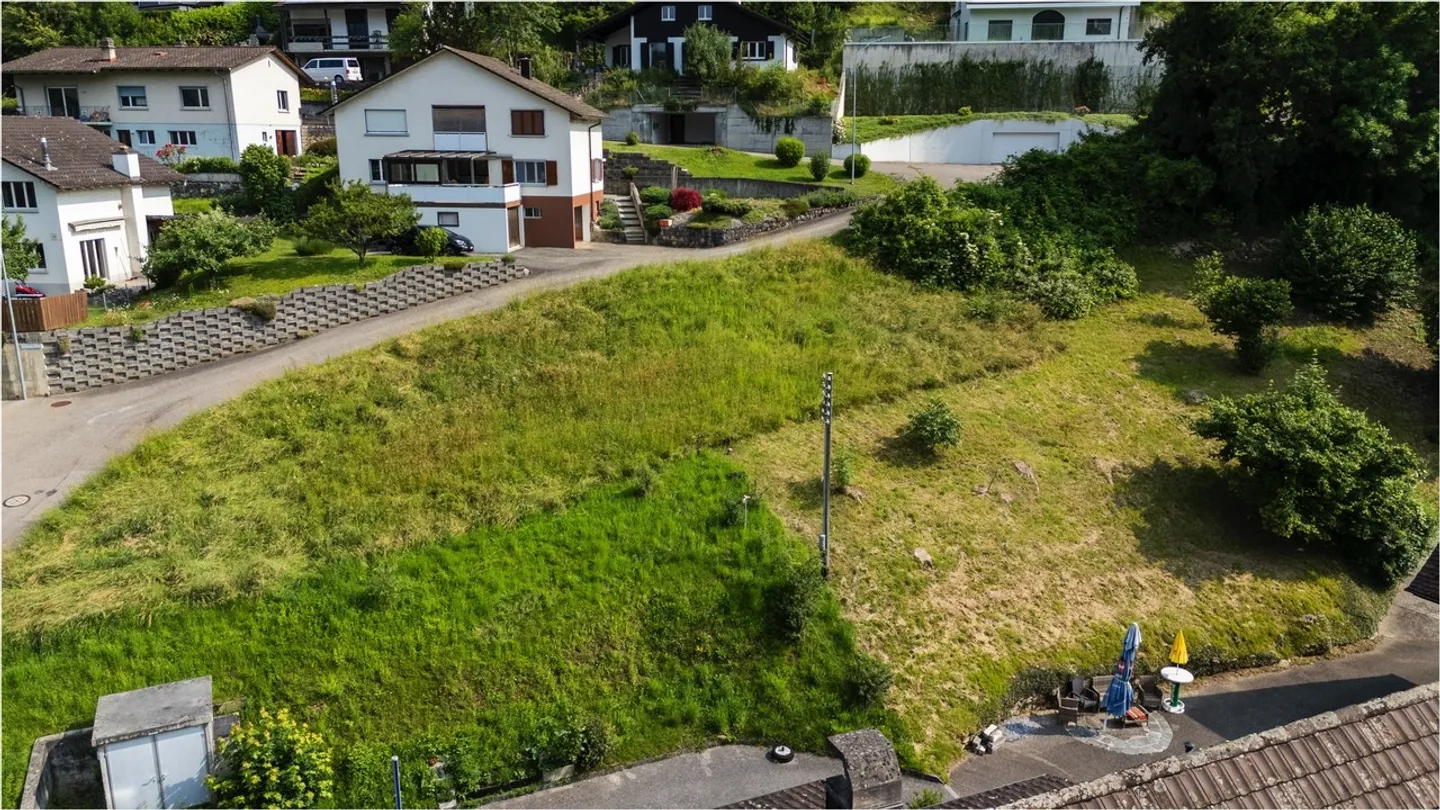 Grande terreno edificabile di 1200 m2 - Foto 3 di 5
