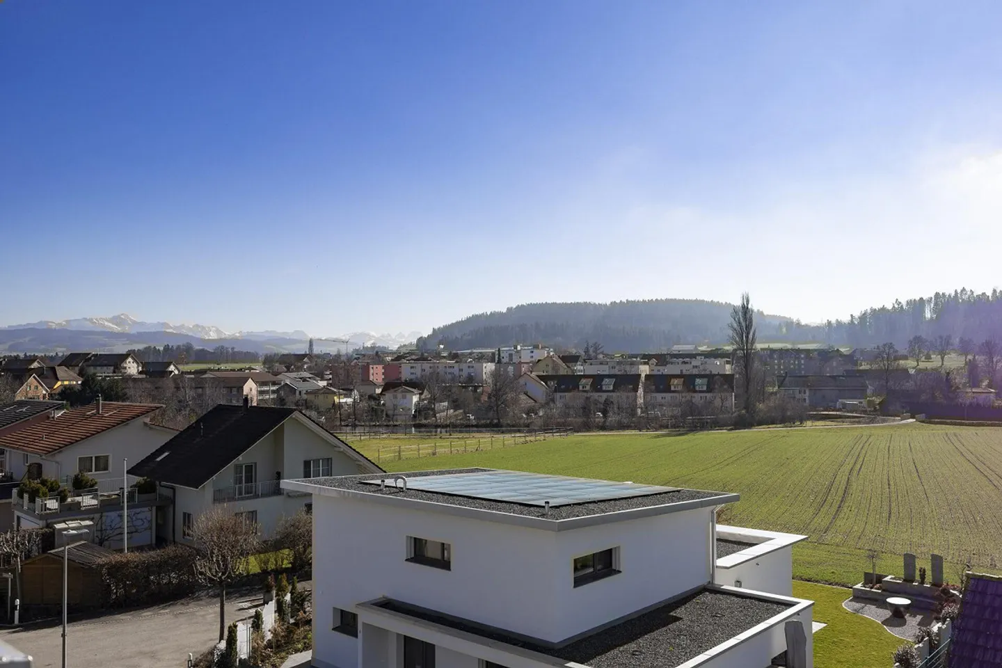 Spacious penthouse apartment with panoramic views, winter garden, and hobby room - Photo 55 of 56
