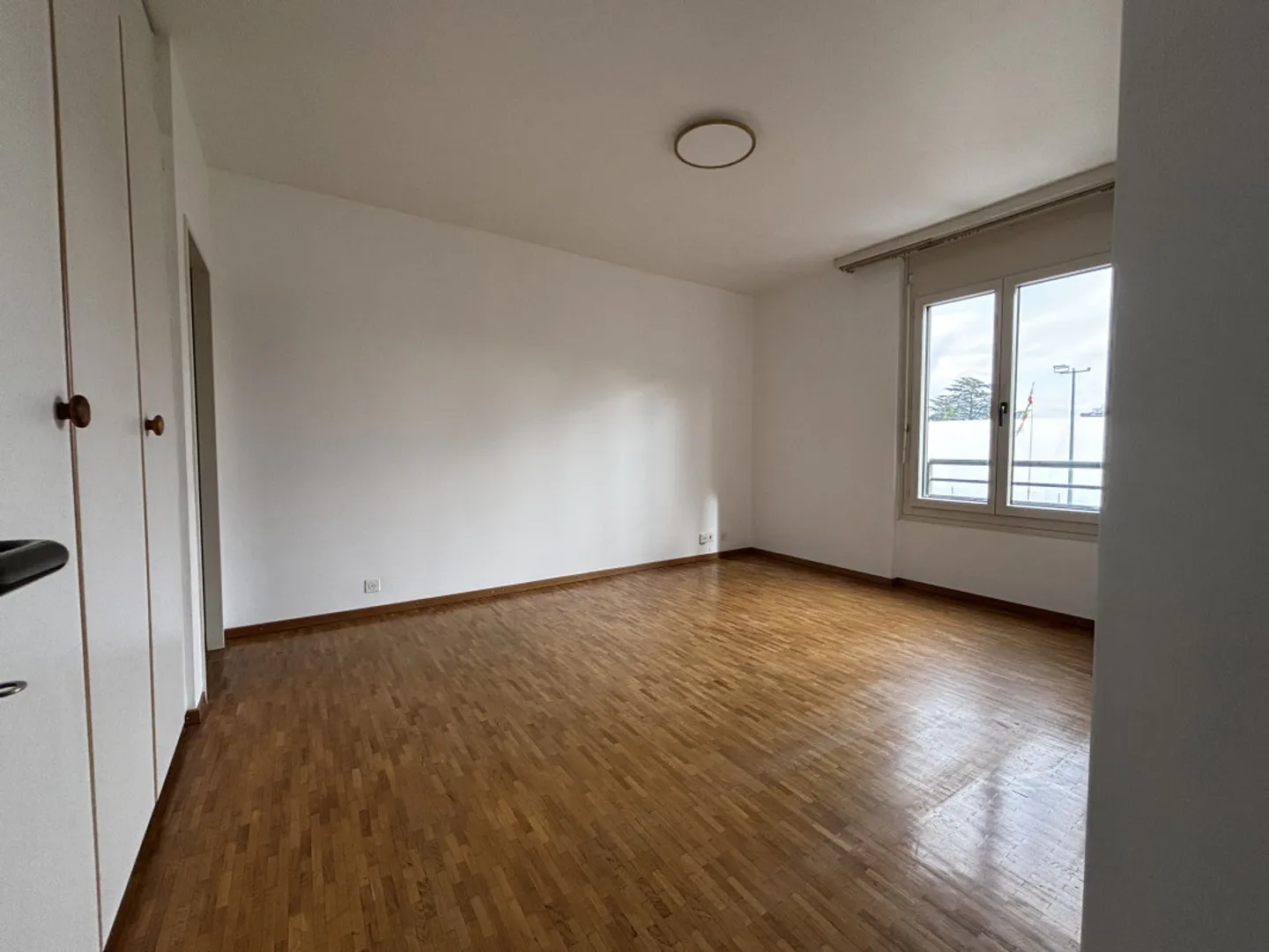 Wunderschöne 5-Zimmer-Wohnung mit Balkon in Petit-Lancy - Foto 3 von 10
