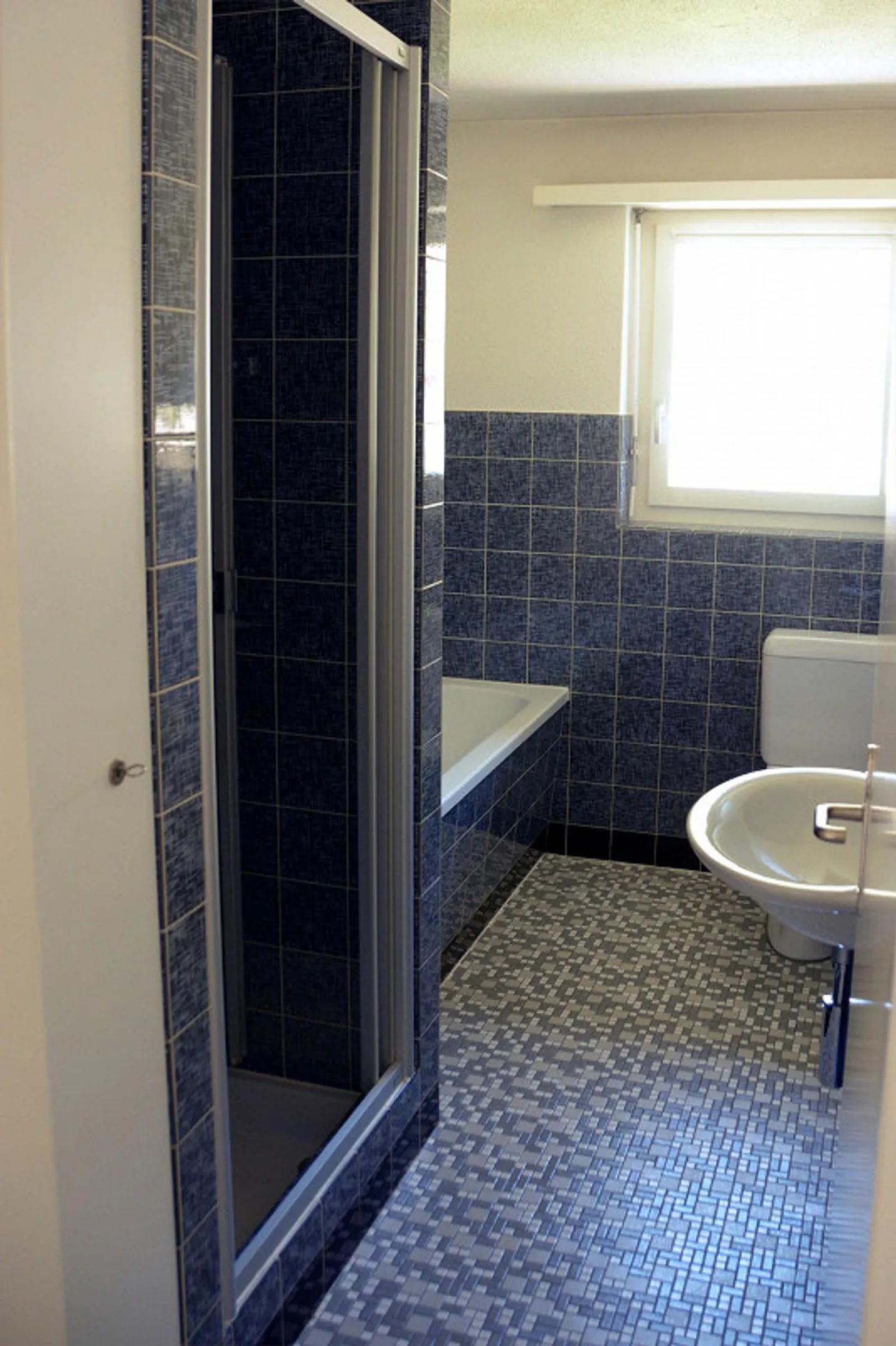 Appartement lumineux et calme de 4 1/2 pièces au 3ème étage - Photo 8 sur 9