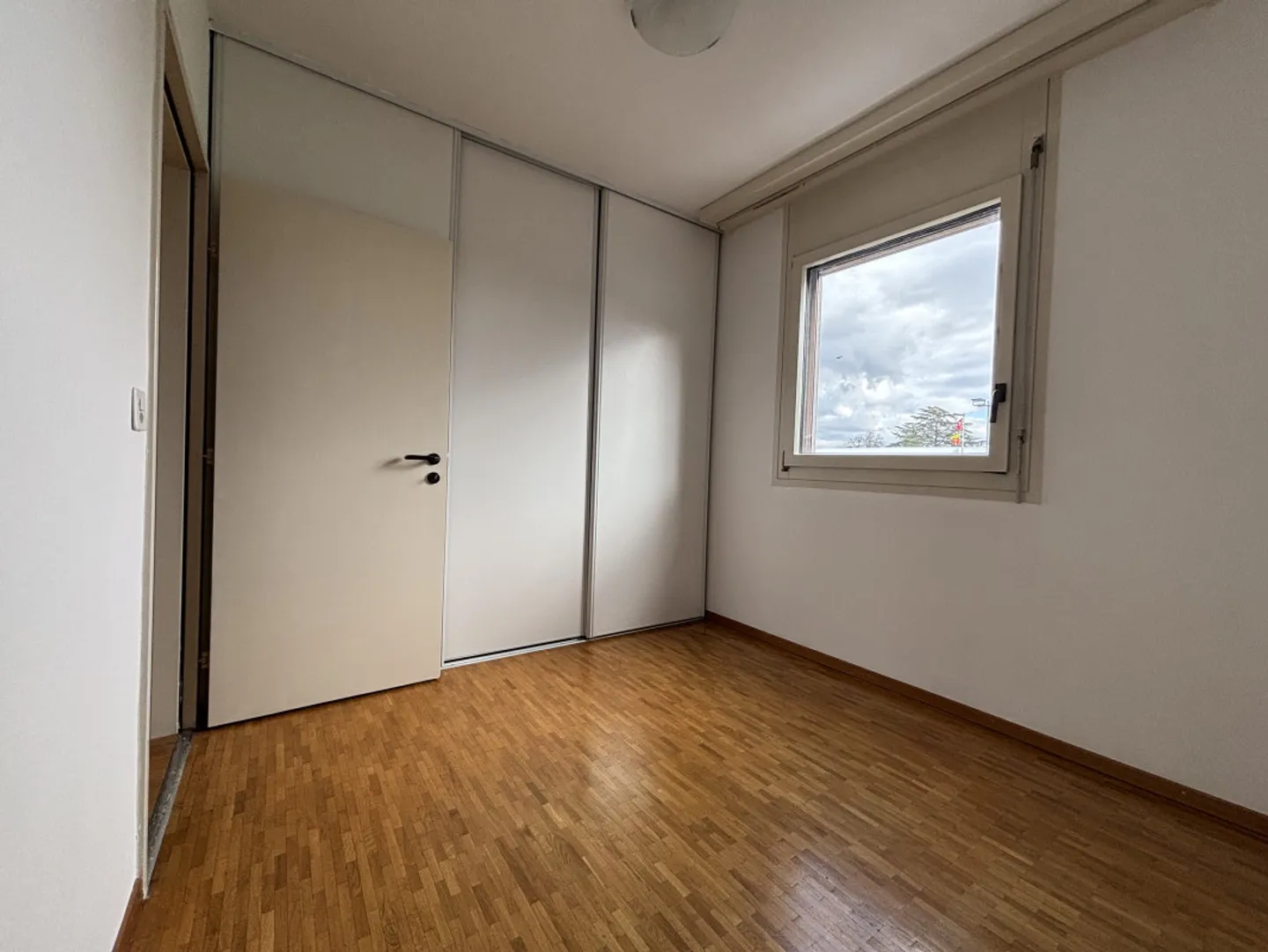 Wunderschöne 5-Zimmer-Wohnung mit Balkon in Petit-Lancy - Foto 7 von 10