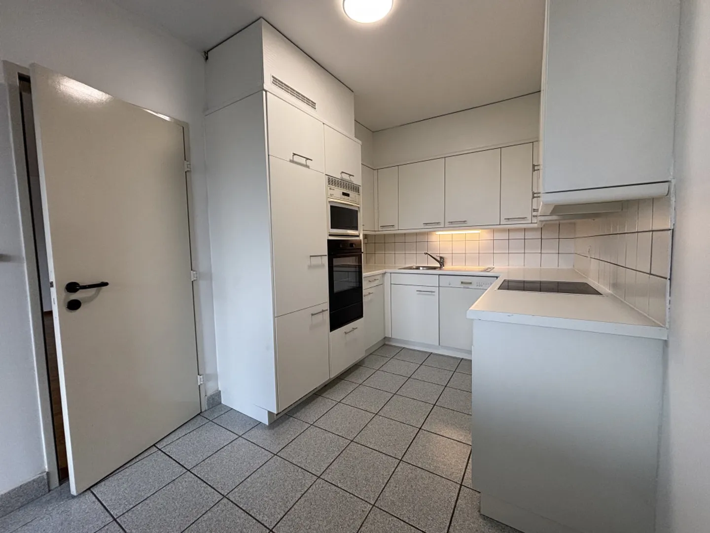 Wunderschöne 5-Zimmer-Wohnung mit Balkon in Petit-Lancy - Foto 10 von 10