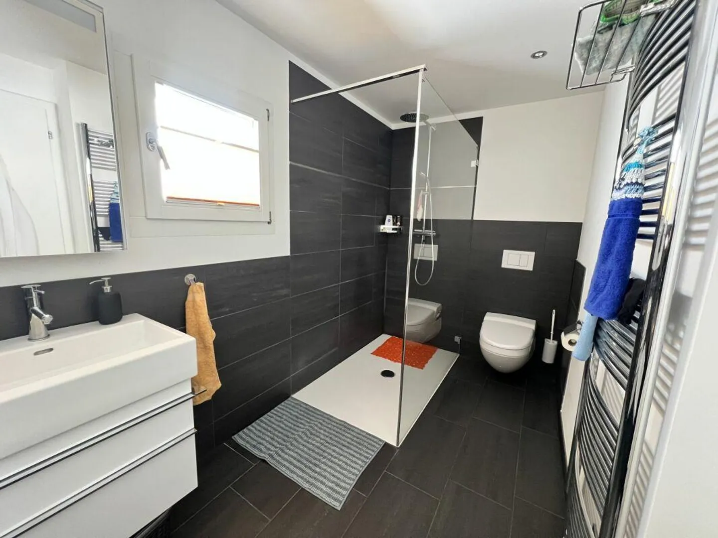 Lichtdurchflutete 4.5 (5.5)-Zimmer-Wohnung an bevorzugter Lage im T... - Photo 7 of 9