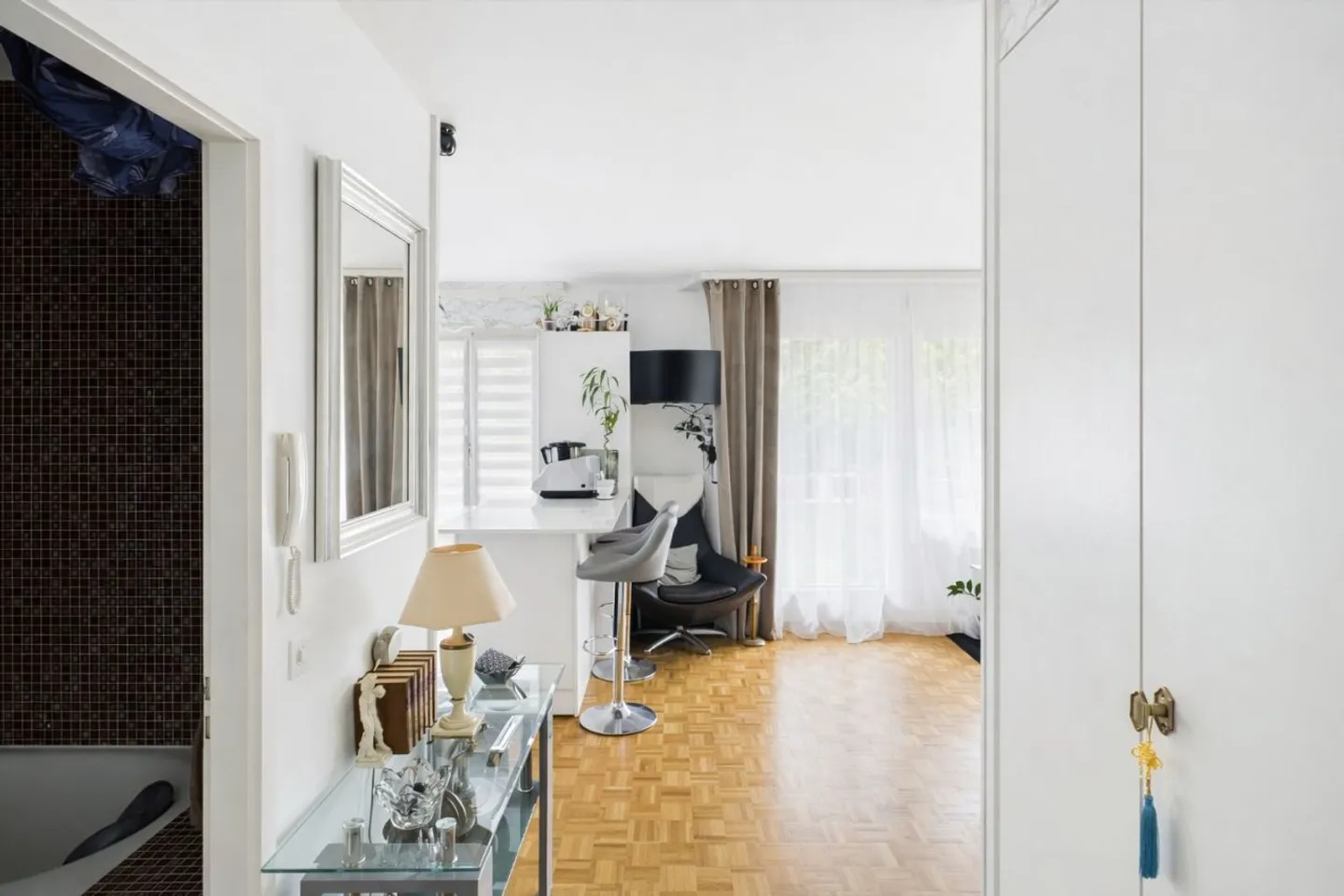 For rent - Very nice 2.5-room apartment in Saint-Sulpice (VD) - Photo 2 of 13