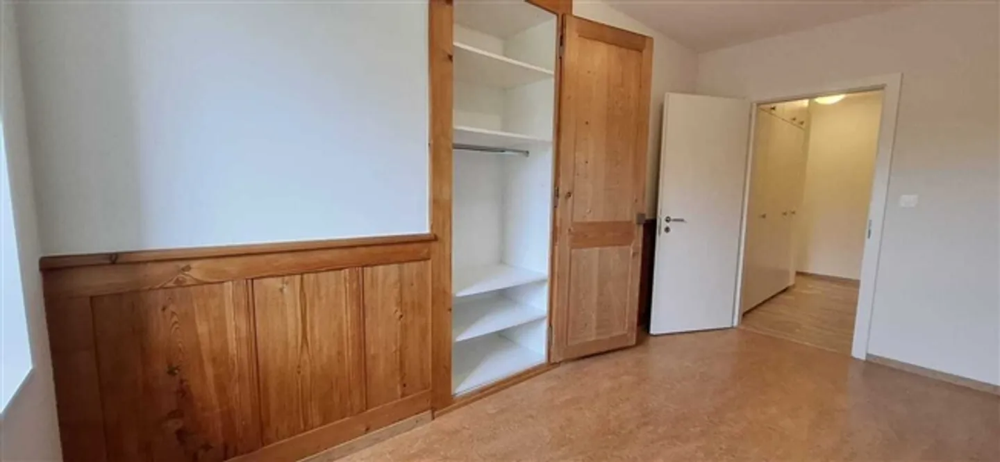 4-room apartment on the ground floor, communal garden with garage additionally - Photo 8 of 14