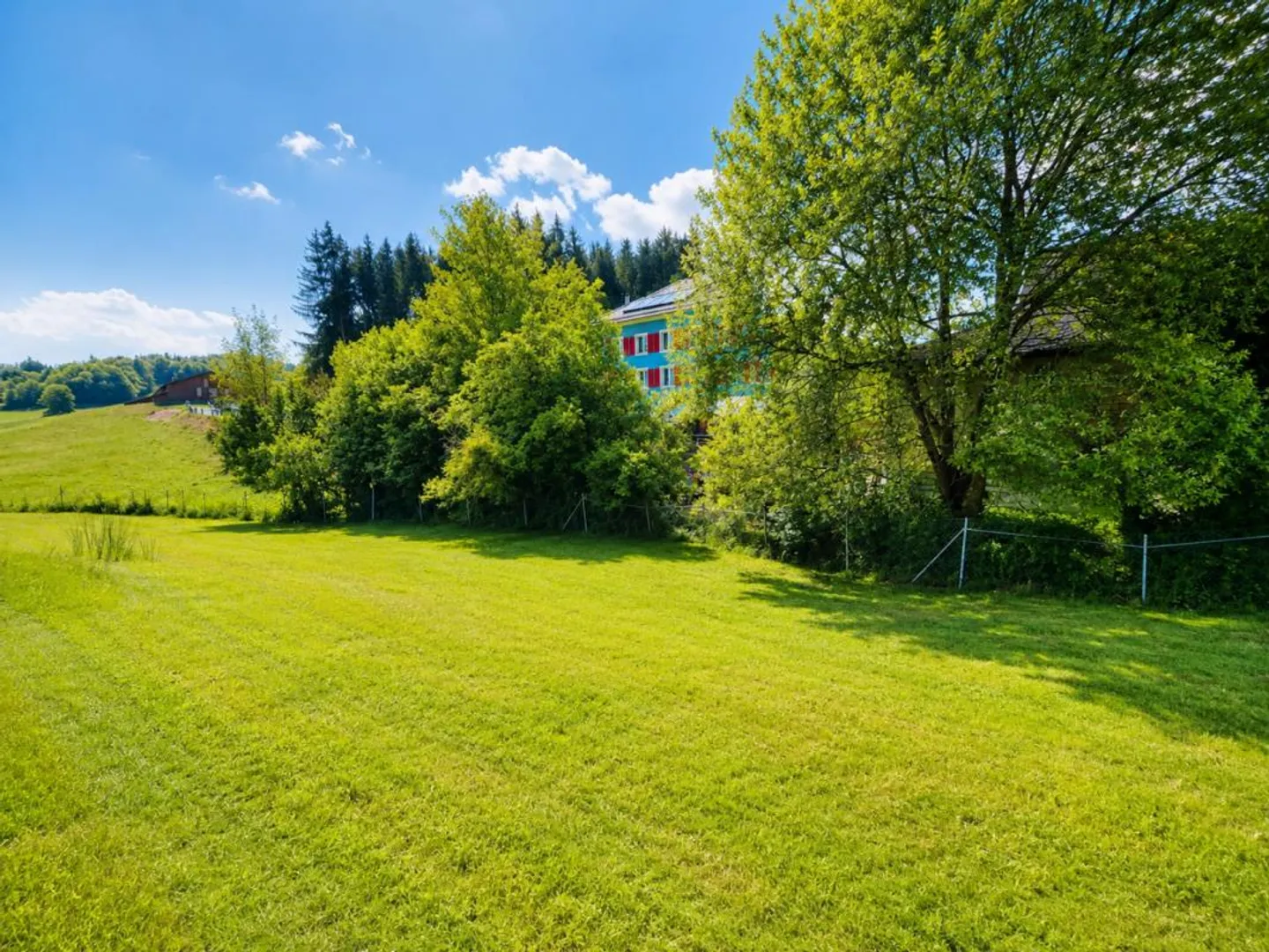 À vendre à Kirchberg, Hof 4 / 670 m2 de terrain à bâtir à Fr. 685.- - Photo 2 sur 3