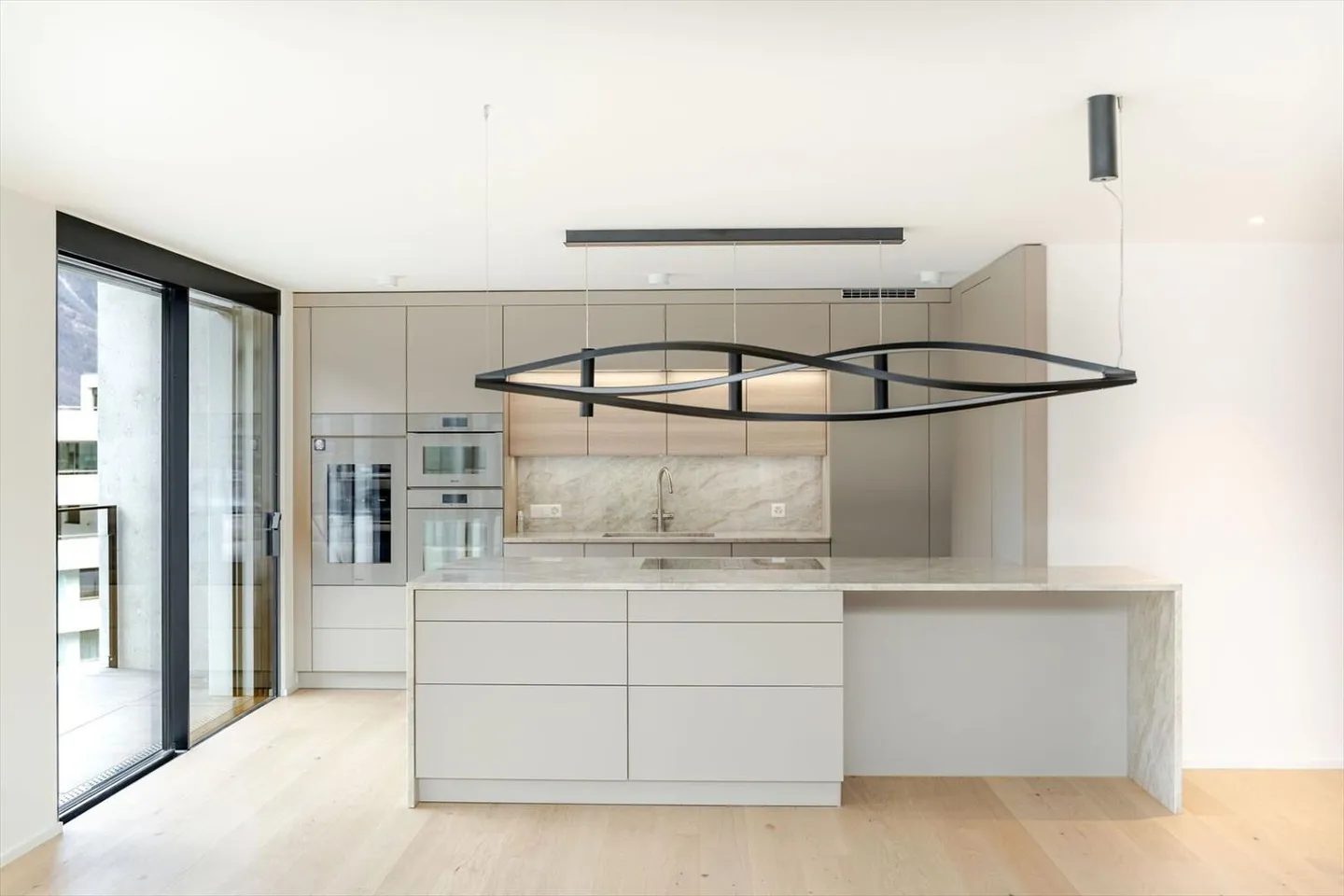 Ultimo Duplex Sottotetto 6.5 Stanze - SIM22 - Martigny - Foto 1 di 13