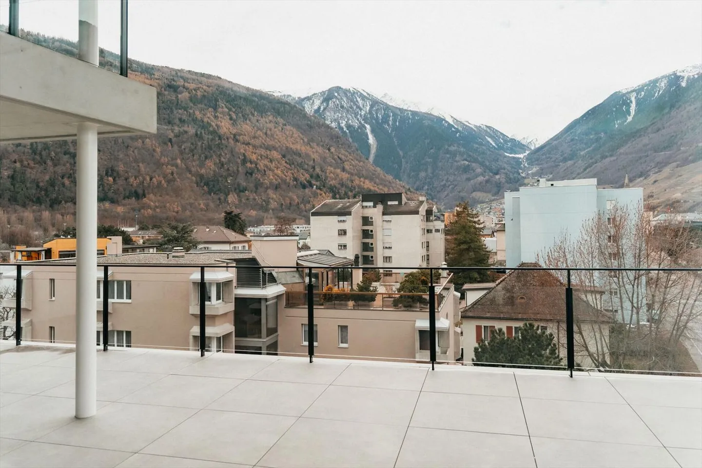 Ultimo Duplex Sottotetto 6.5 Stanze - SIM22 - Martigny - Foto 5 di 13