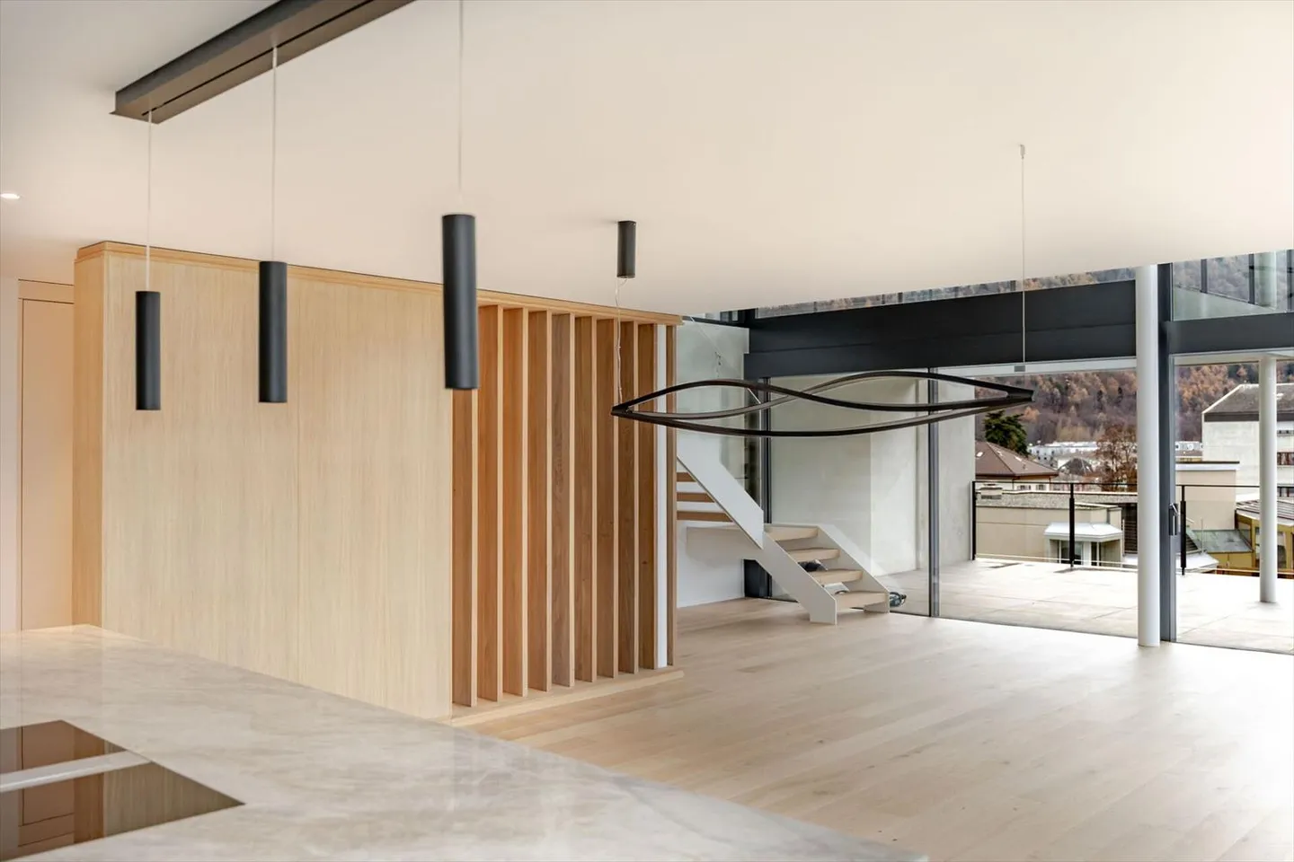 Ultimo Duplex Sottotetto 6.5 Stanze - SIM22 - Martigny - Foto 2 di 13