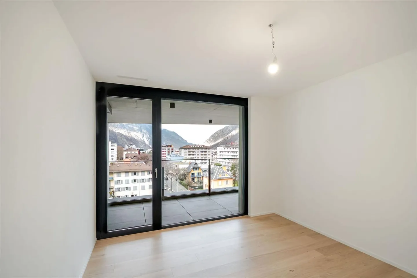 Ultimo Duplex Sottotetto 6.5 Stanze - SIM22 - Martigny - Foto 12 di 13