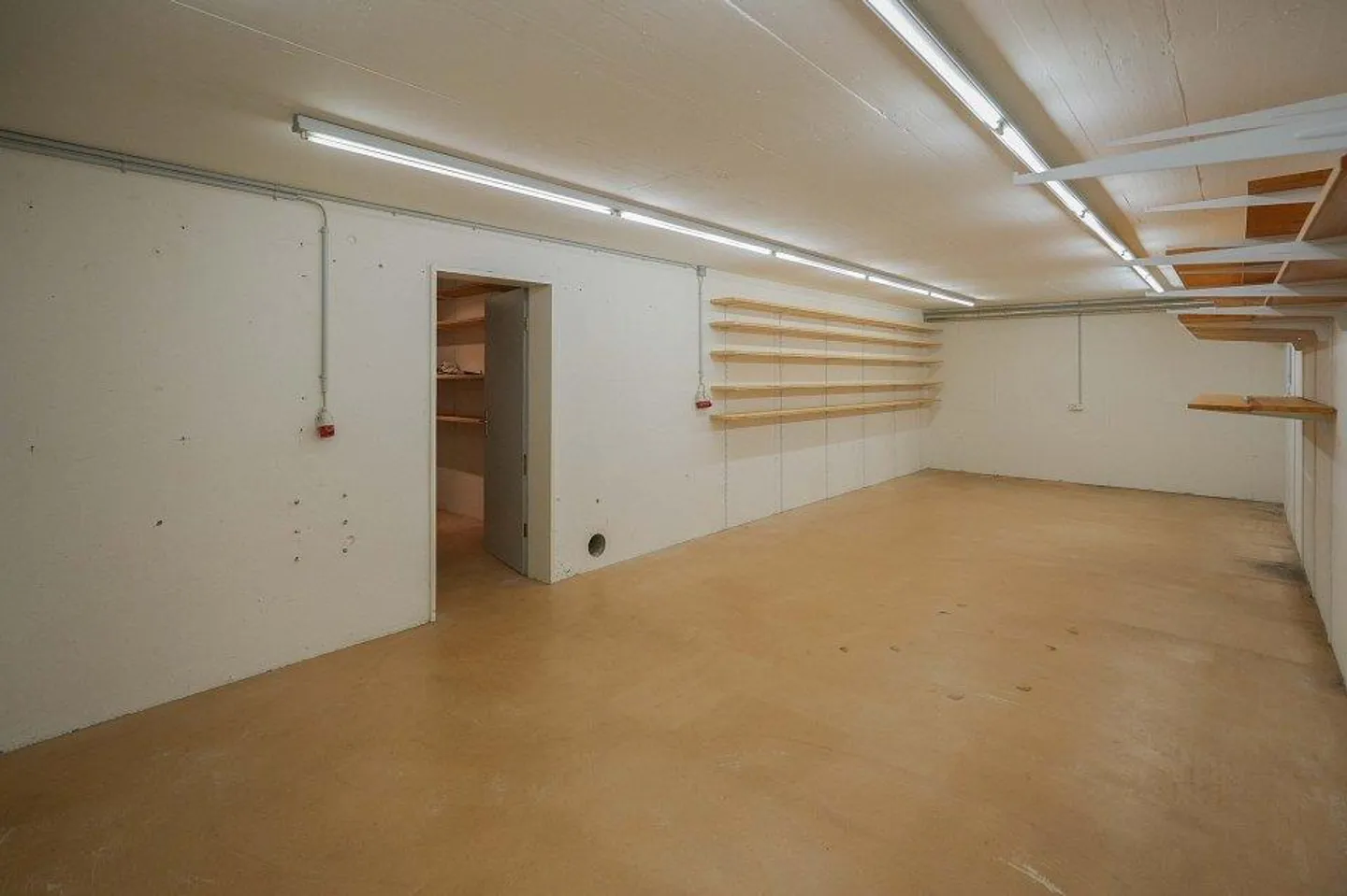 Industry - Photo 4 of 5