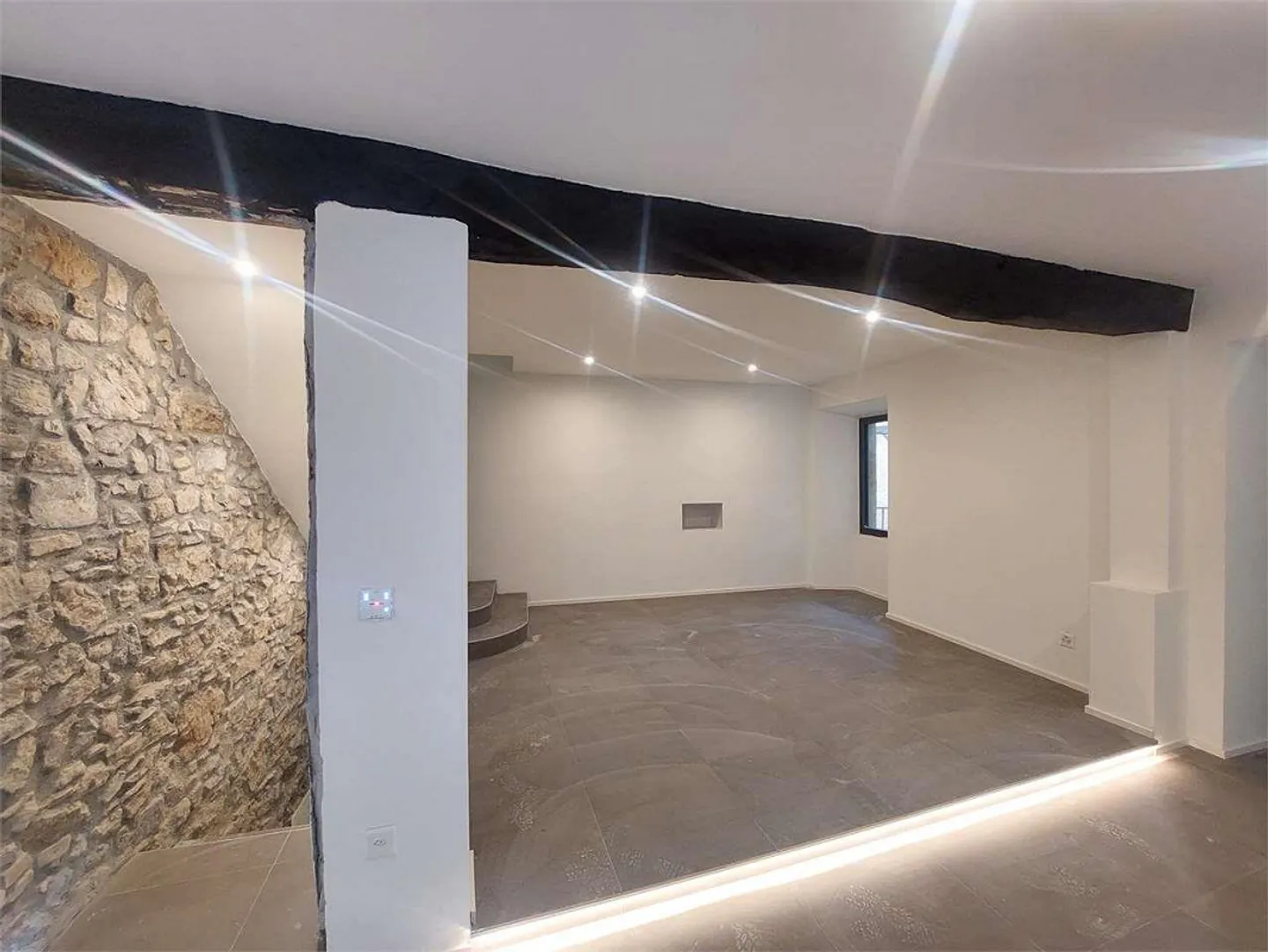 Riva San Vitale, independent house in the center 2575 - Photo 2 of 8