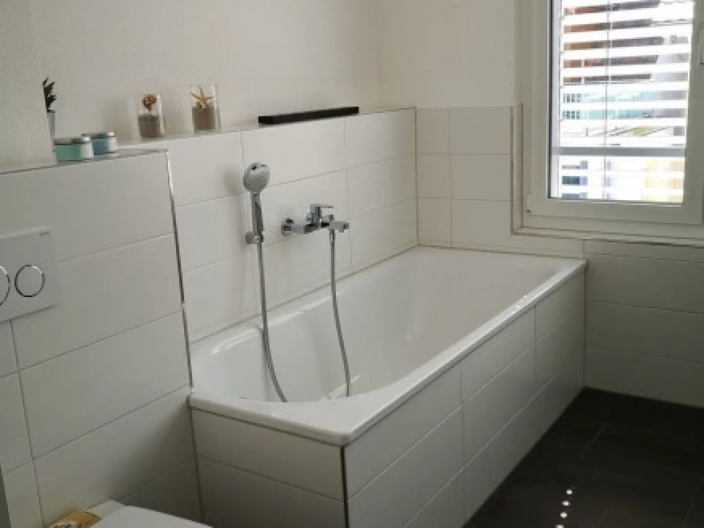 Appartamento moderno di 4,5 stanze nel centro del villaggio di Müllheim - Foto 4 di 8